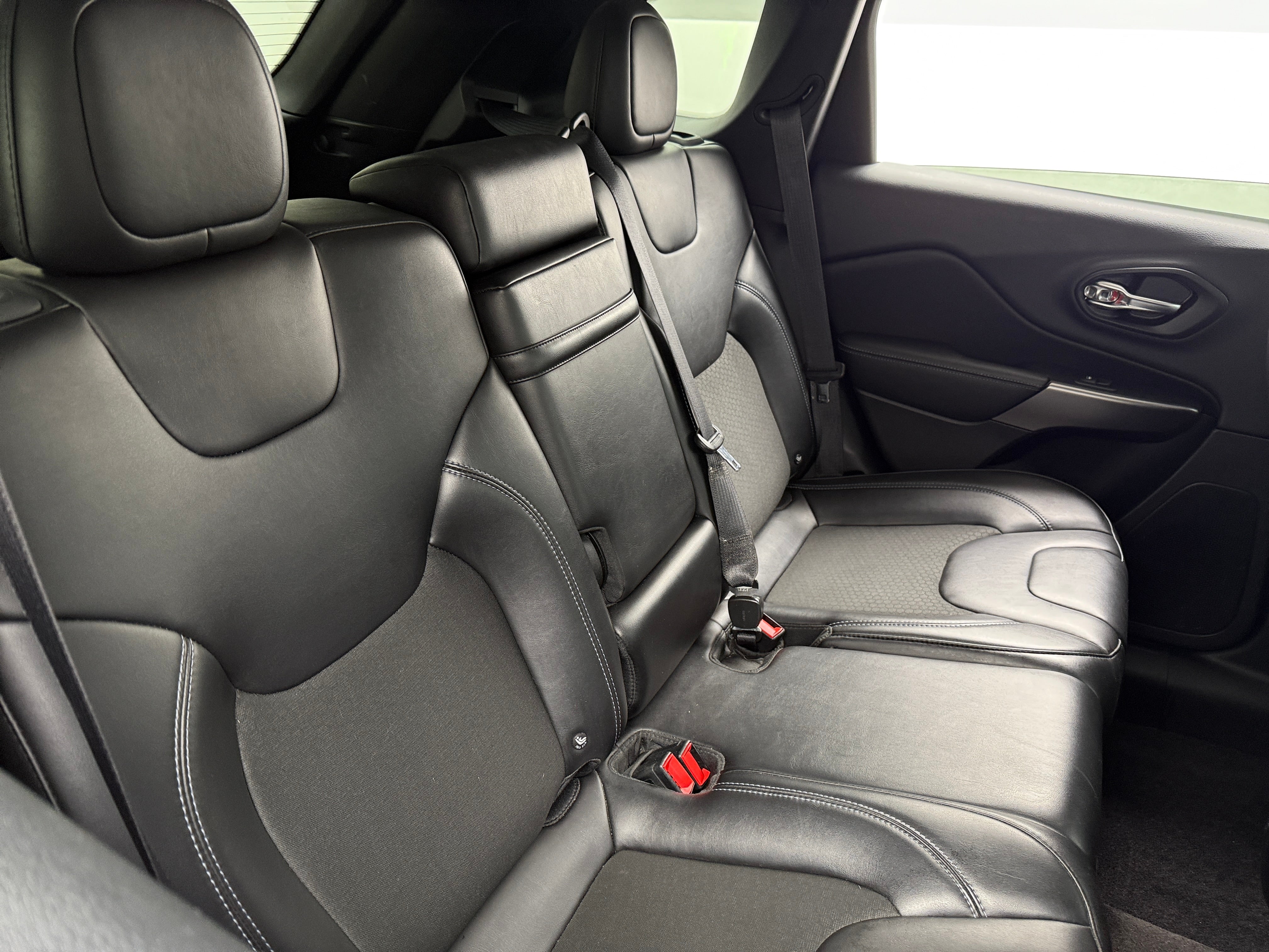 2019 Jeep Cherokee Latitude 6