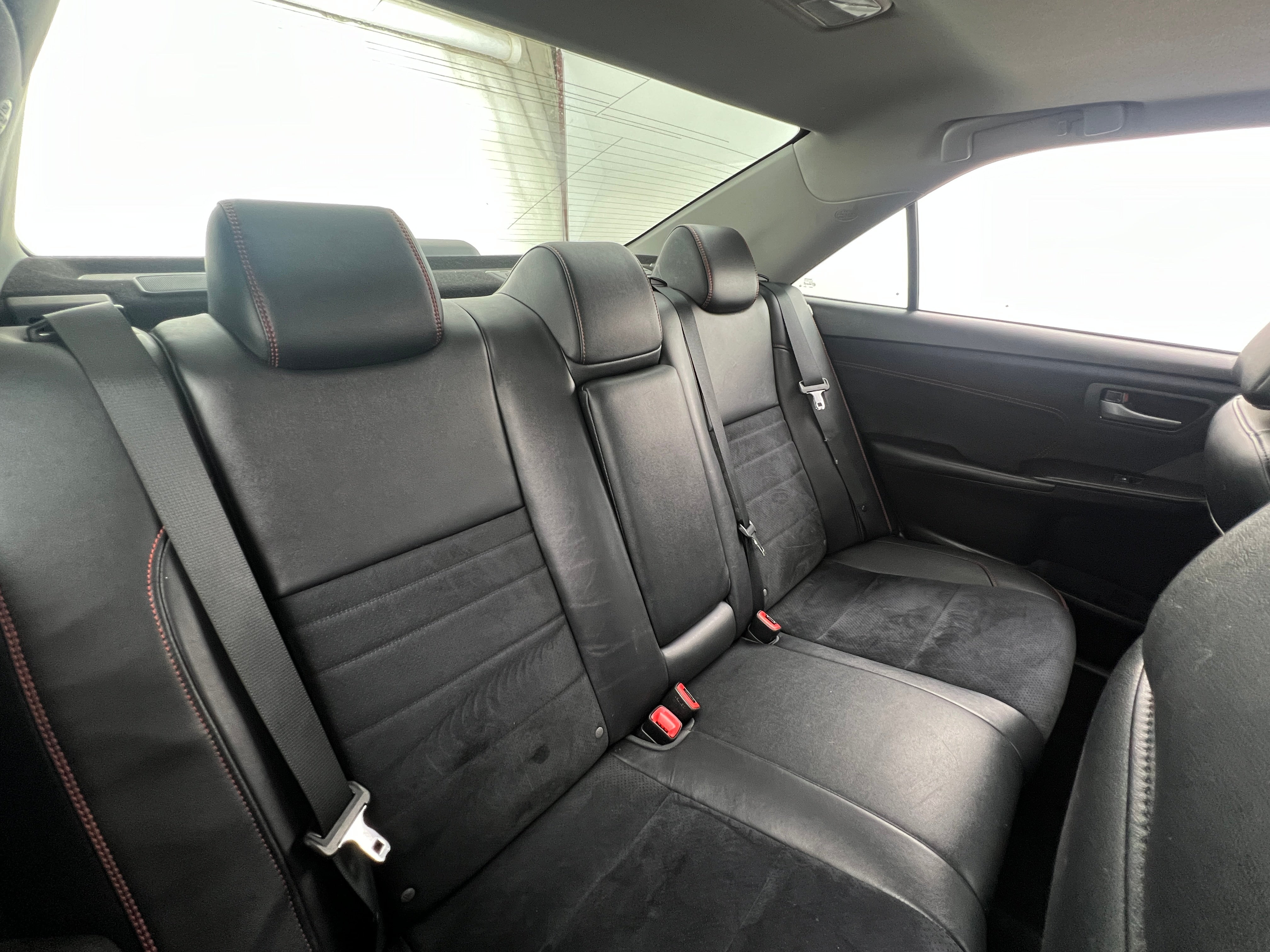 2017 Toyota Camry XSE 6
