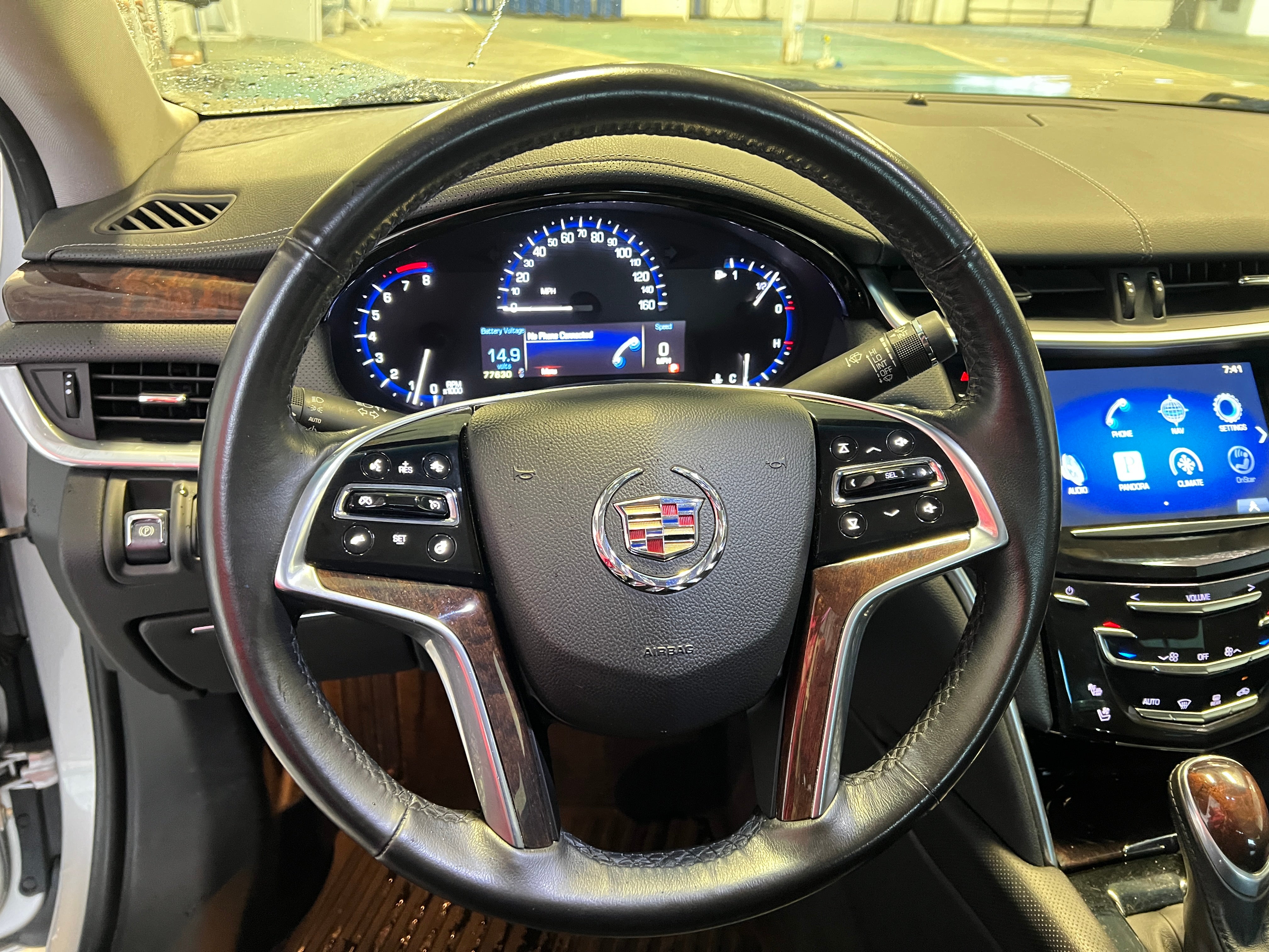 2013 Cadillac XTS Luxury 4