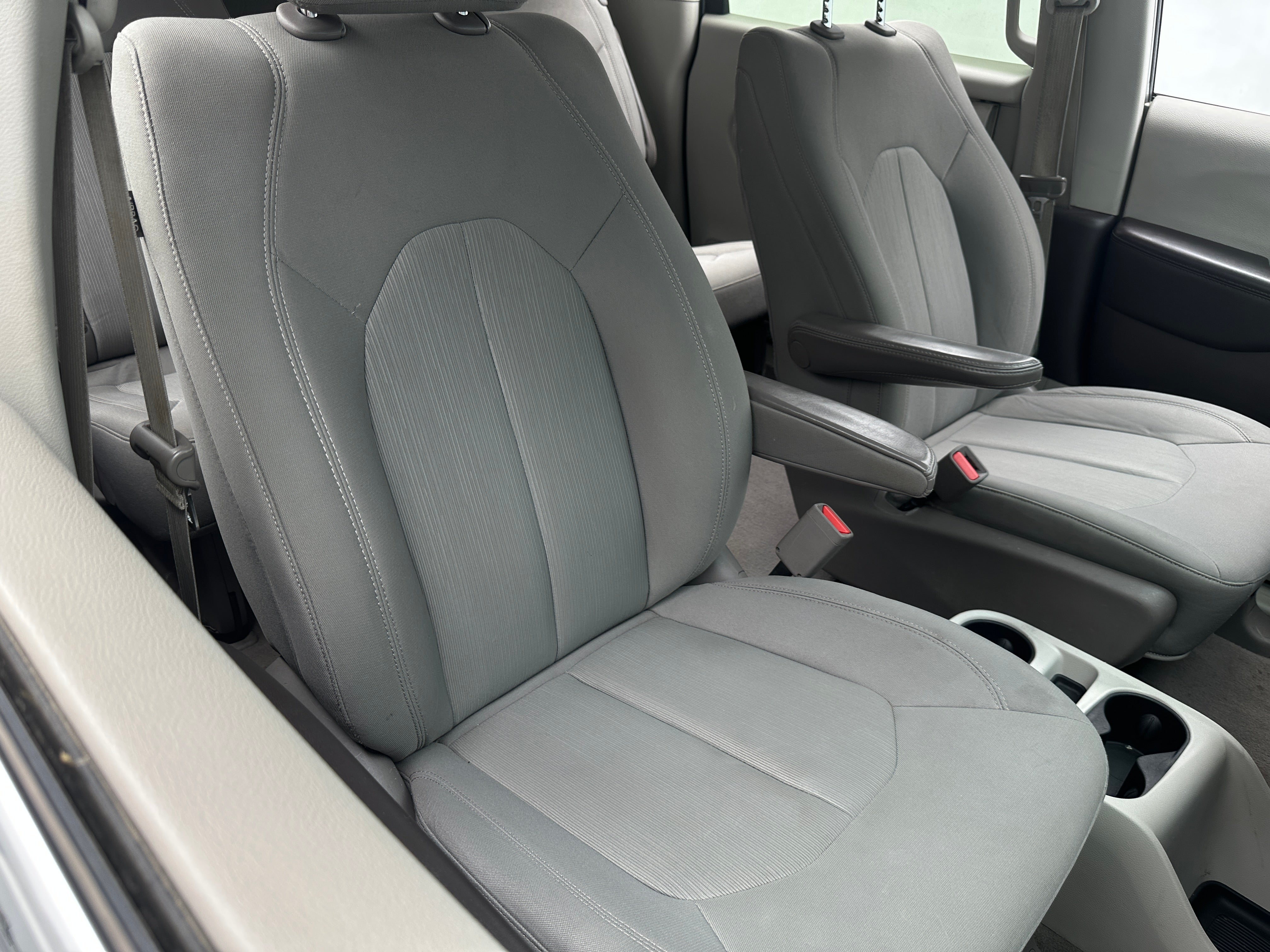 2017 Chrysler Pacifica LX 2