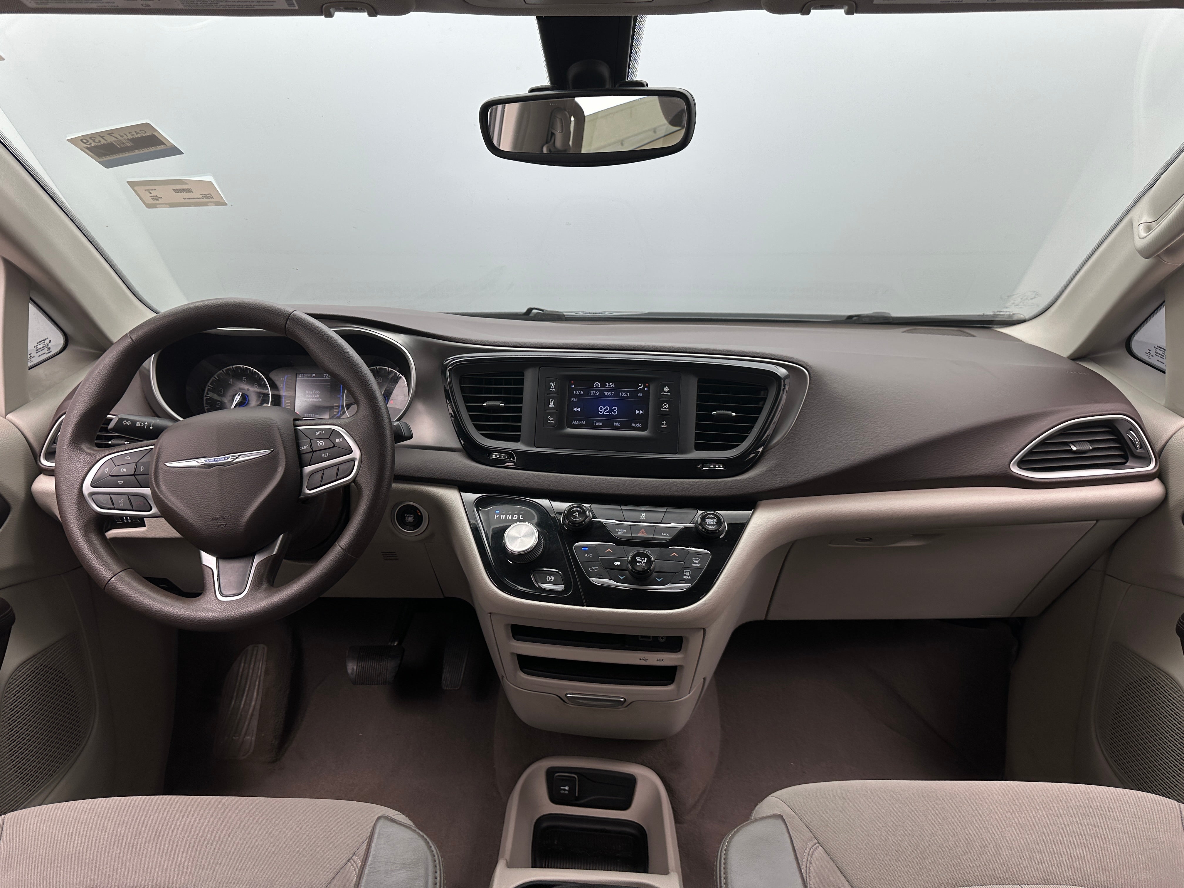 2017 Chrysler Pacifica LX 3
