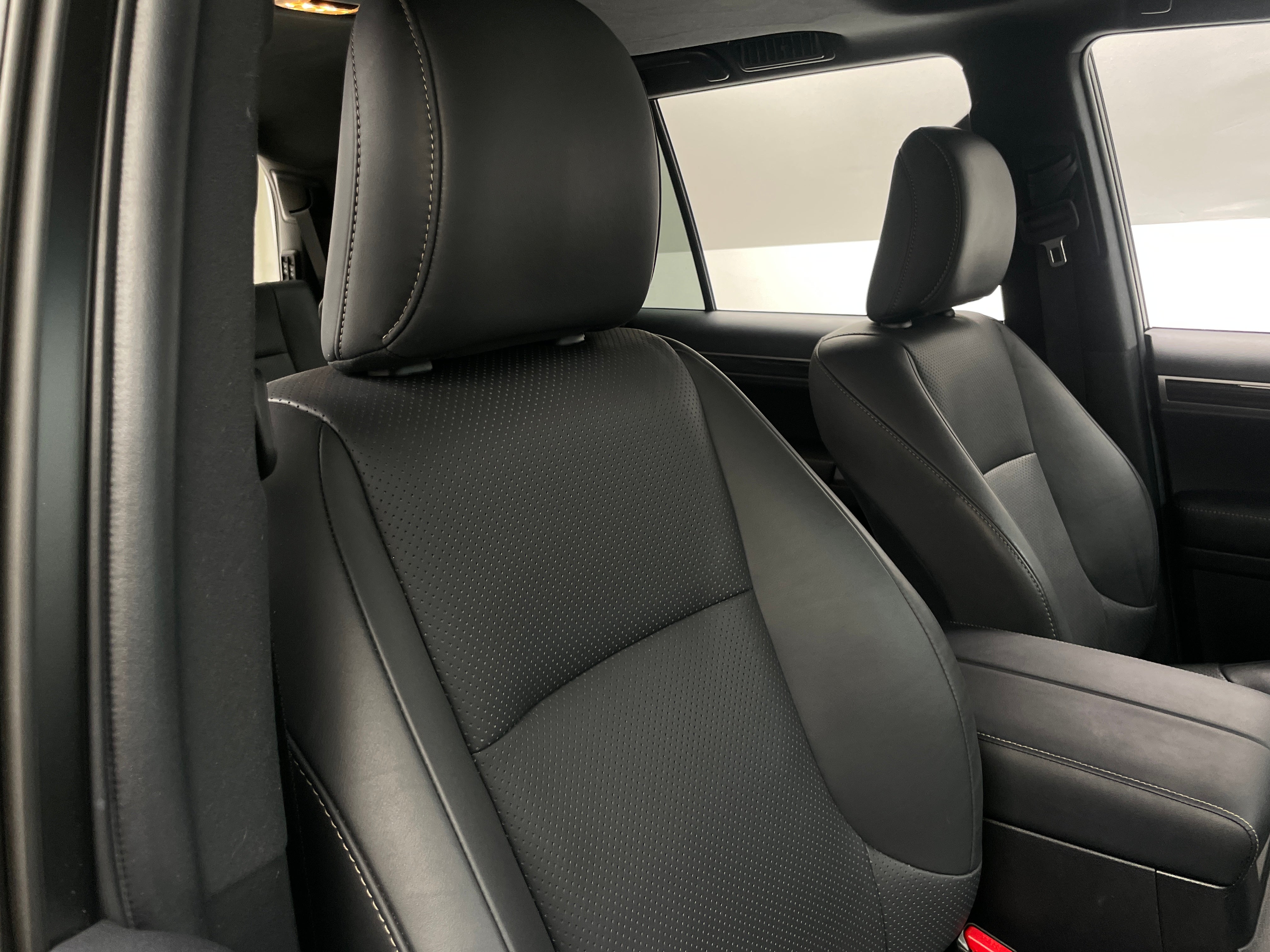 2022 Lexus GX 460 Luxury 2