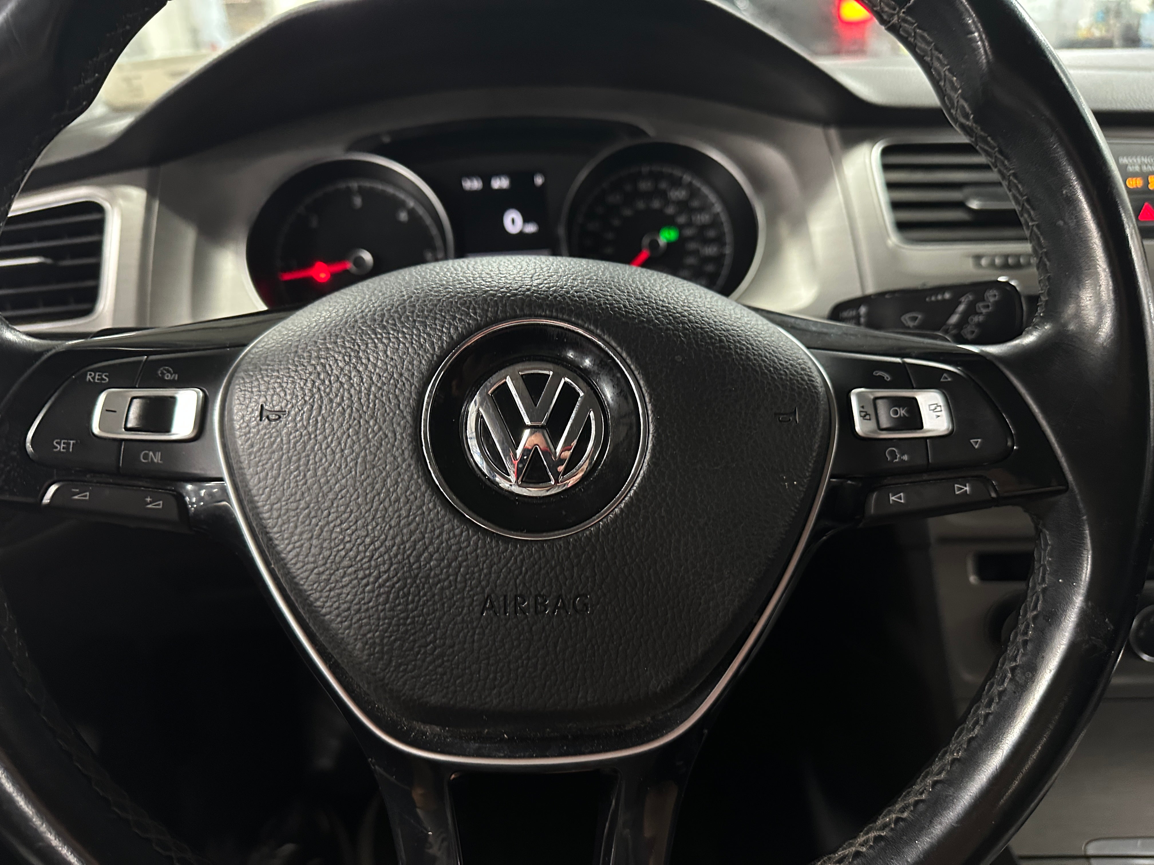 2015 Volkswagen e-Golf  4