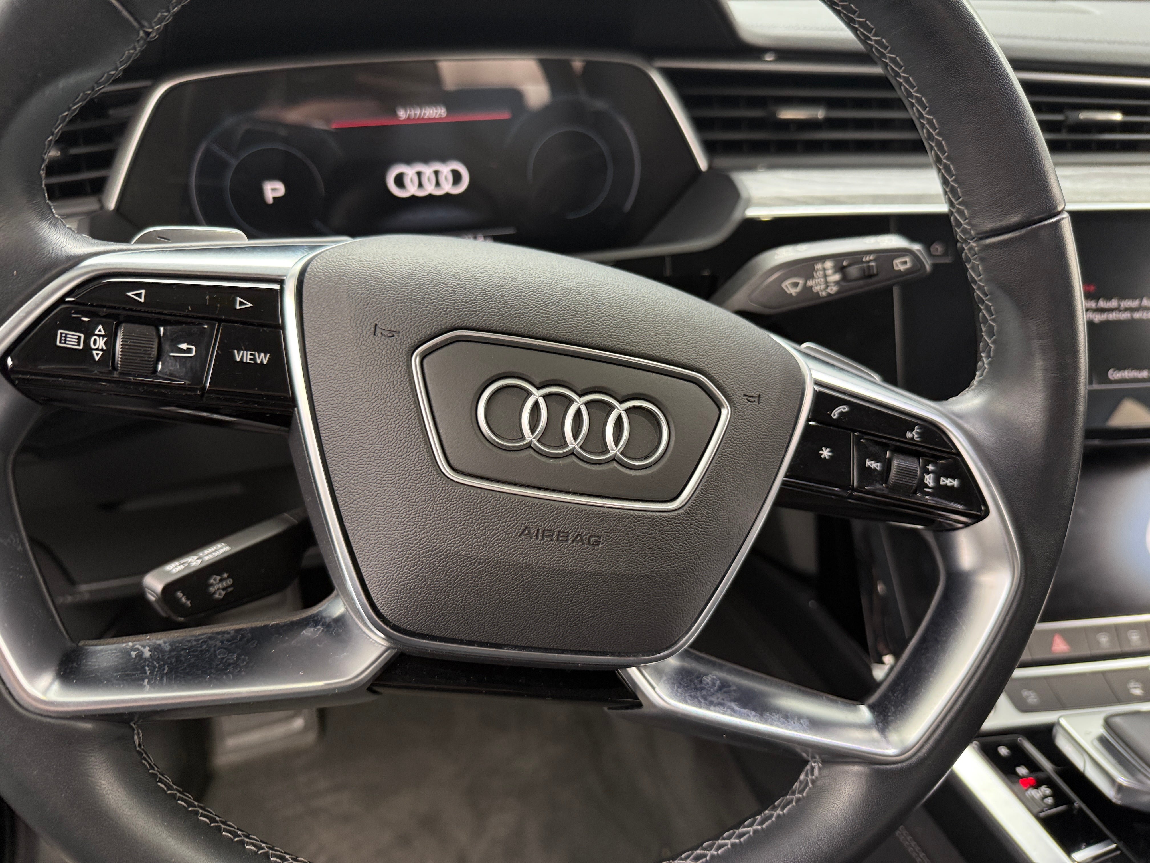 2021 Audi e-tron Premium 4