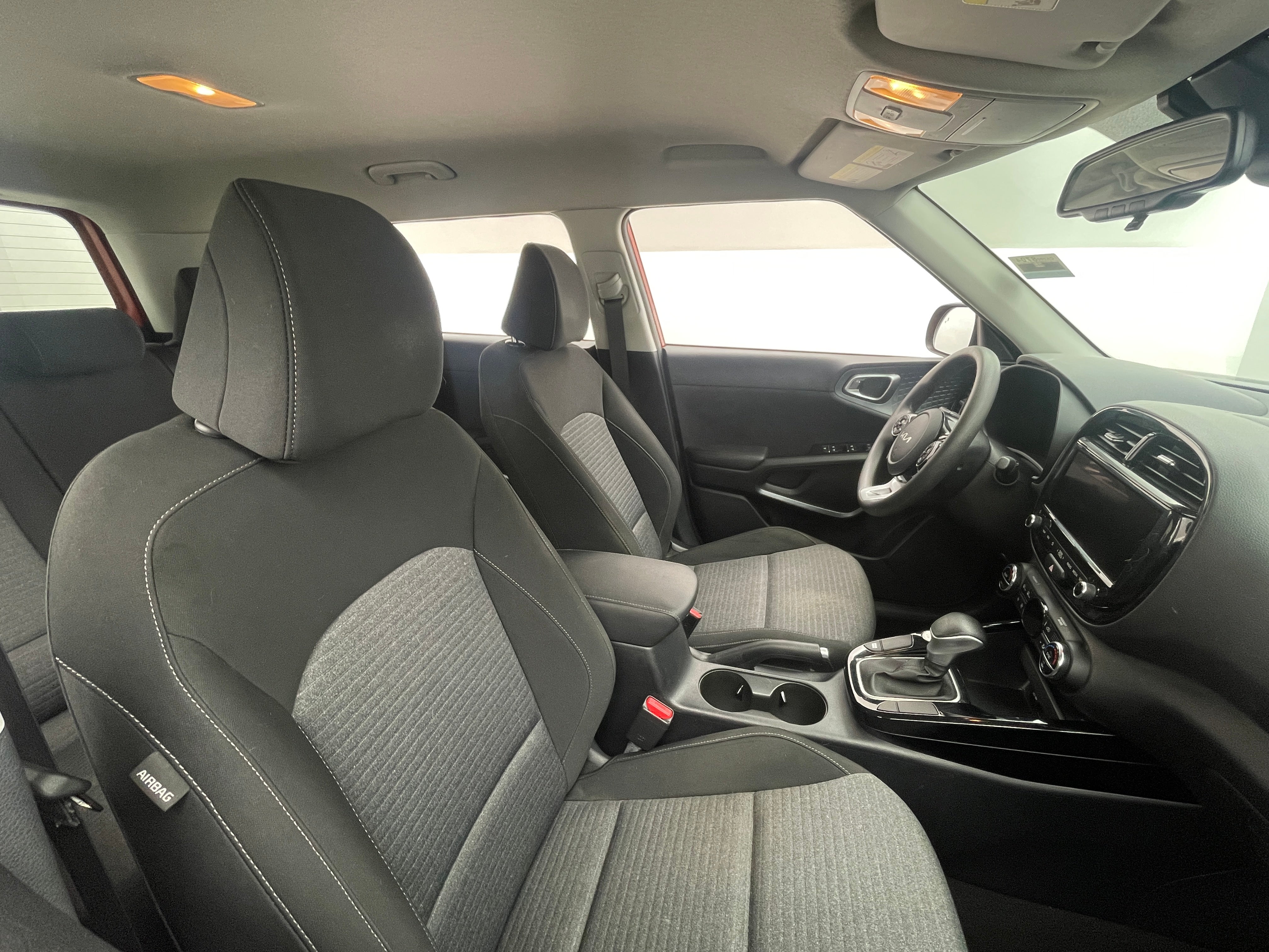 2022 Kia Soul S 2