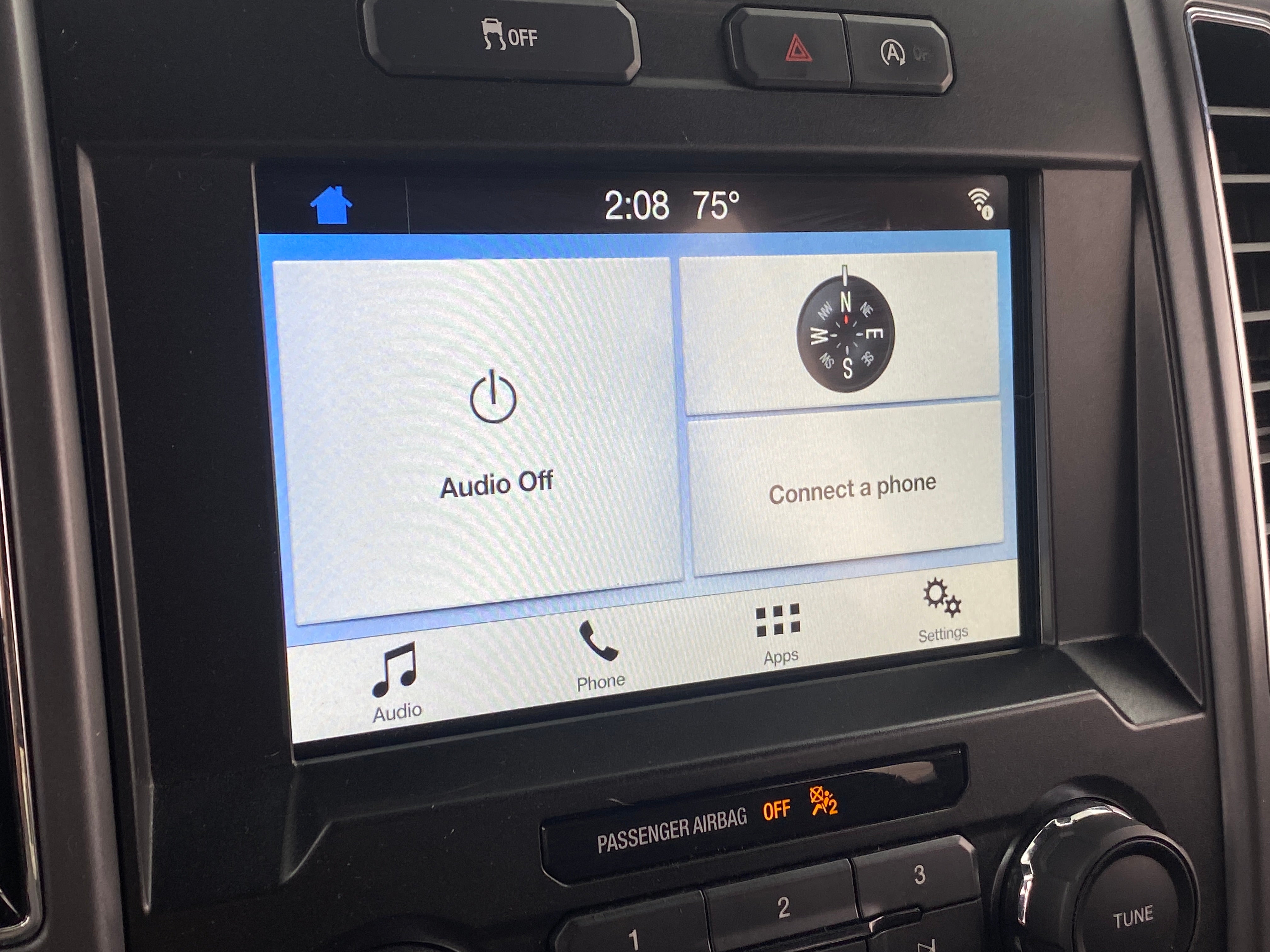 2019 Ford Econoline E-150 4
