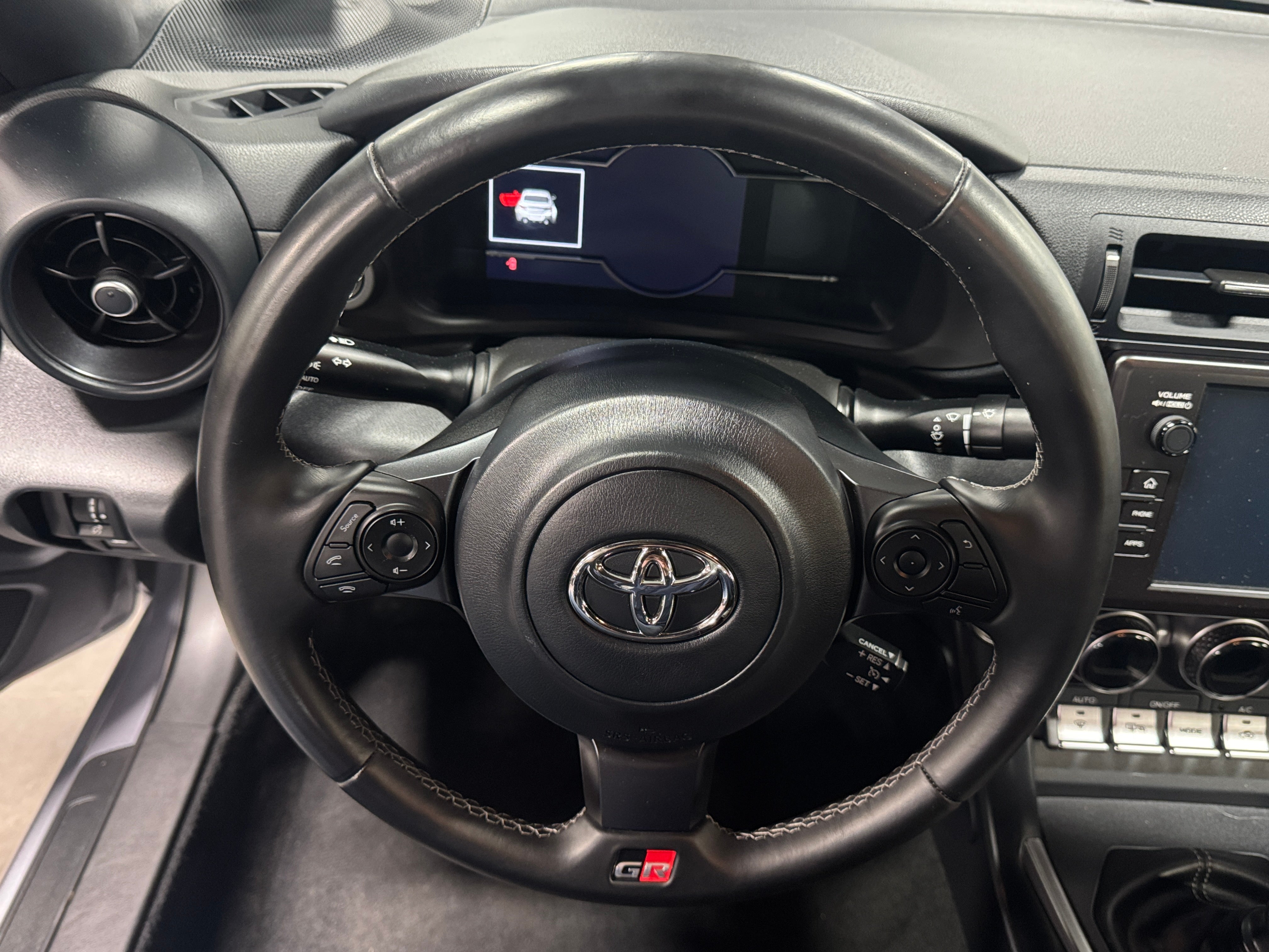 2023 Toyota GR86  4