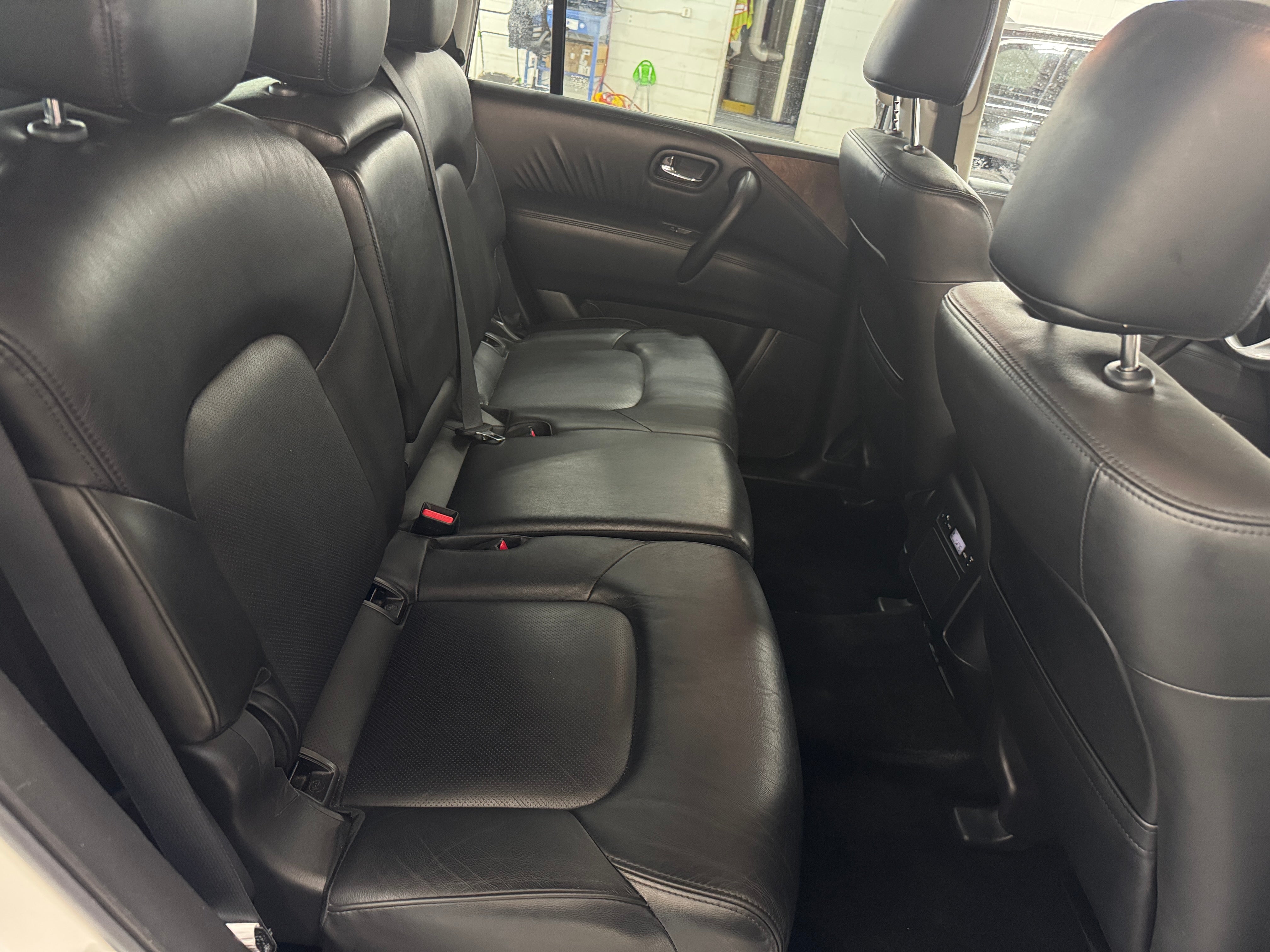 2023 Nissan Armada SL 5