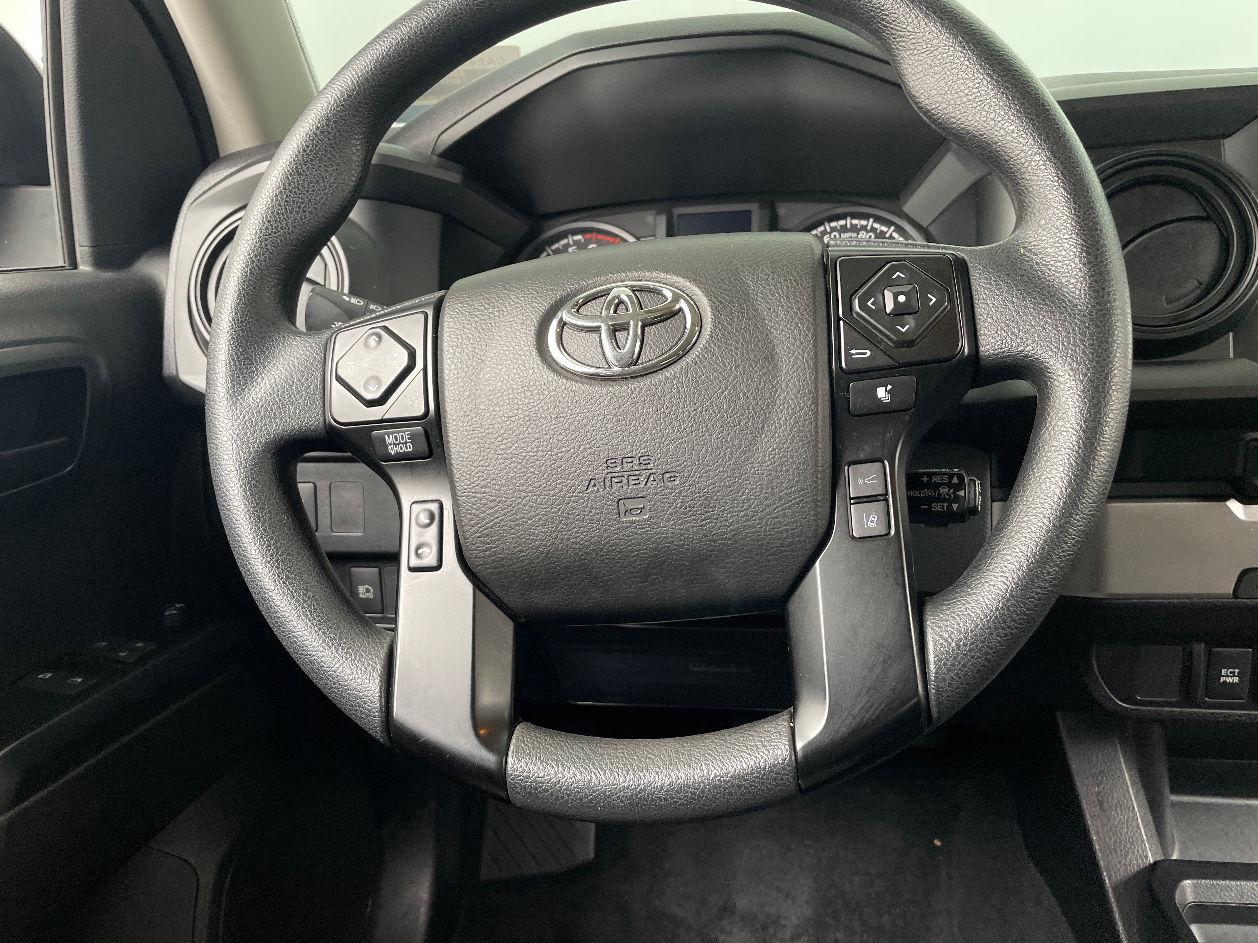 2022 Toyota Tacoma SR 5
