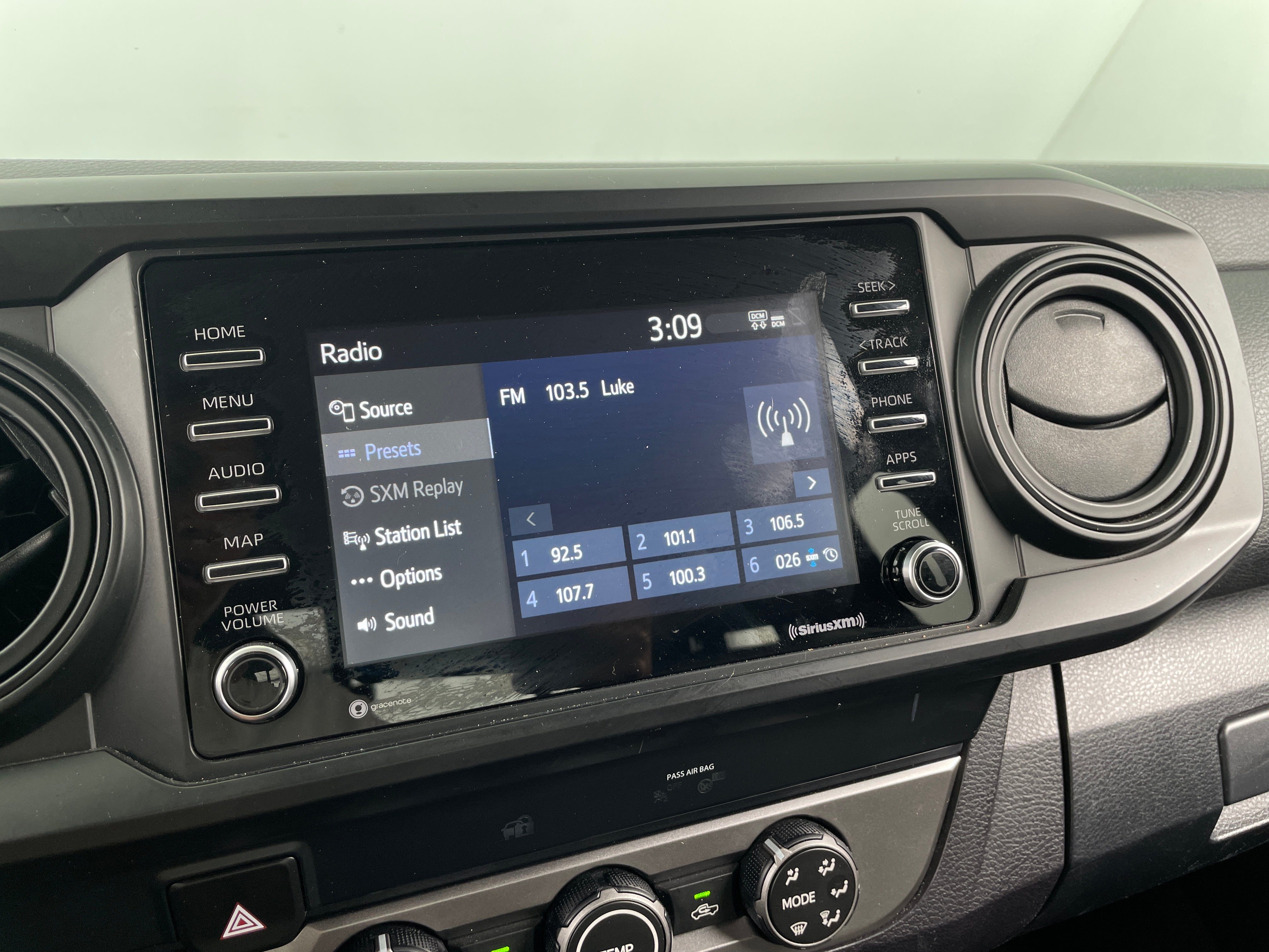 2022 Toyota Tacoma SR 4