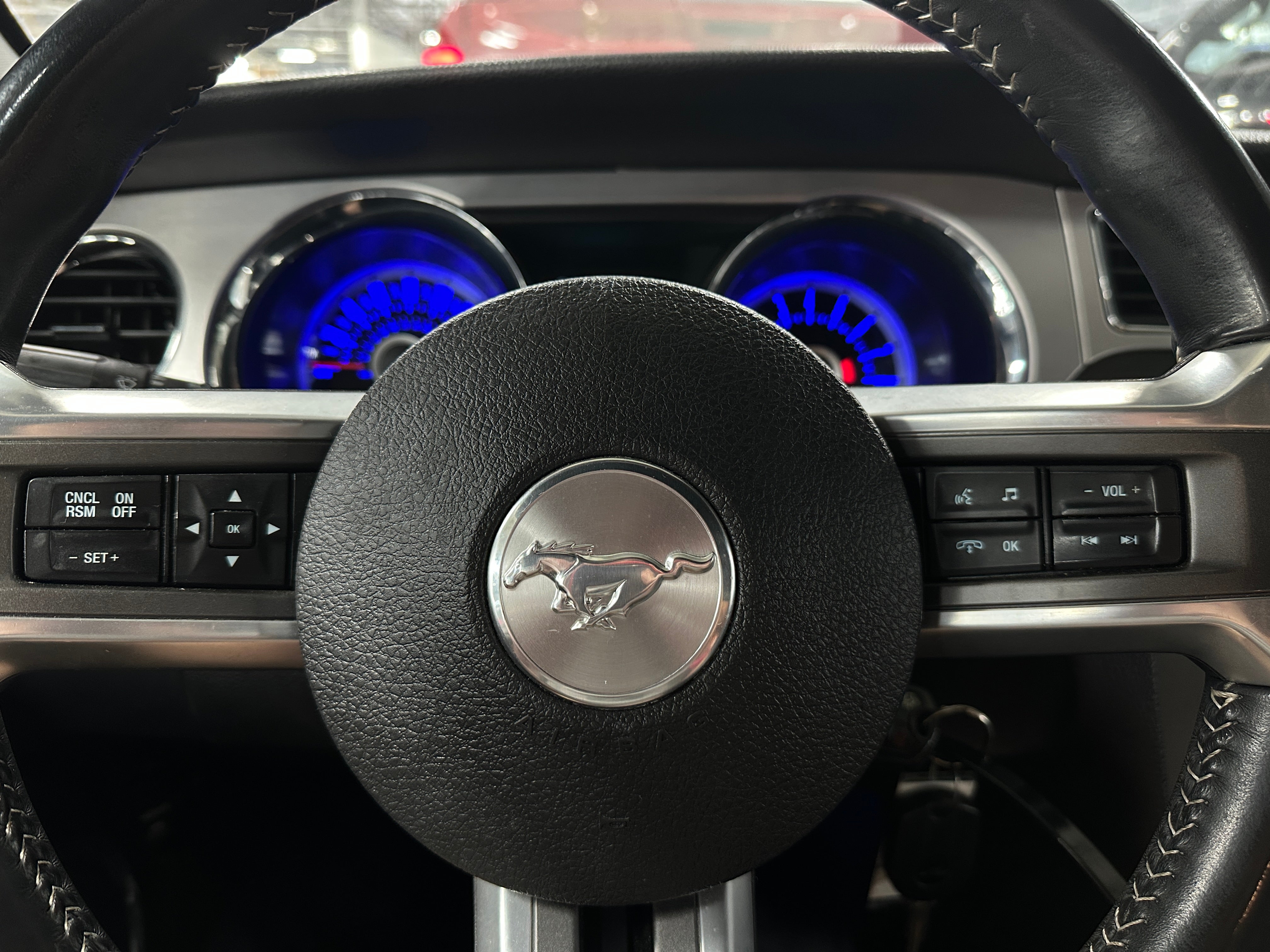 2013 Ford Mustang Premium 3