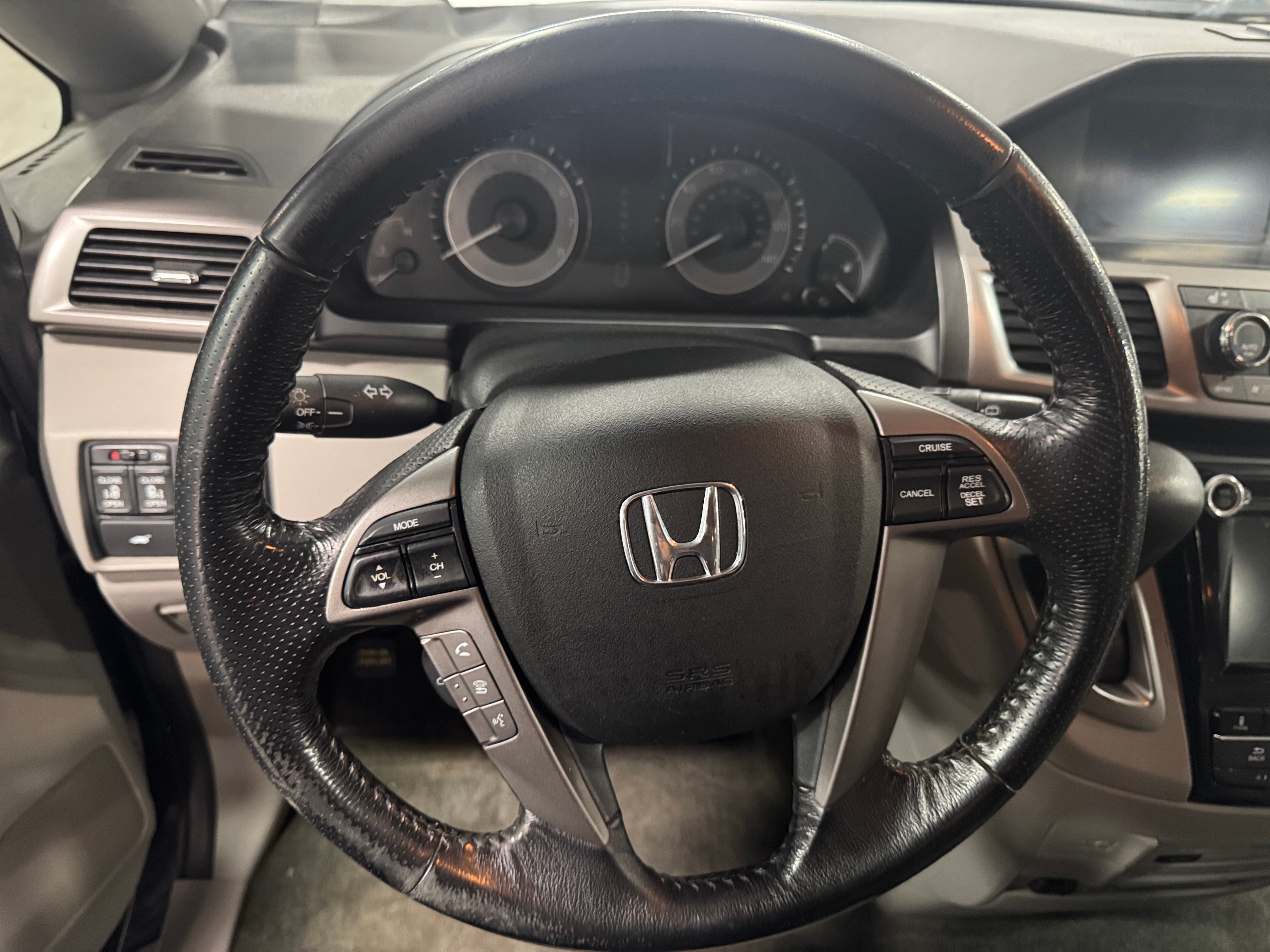 2016 Honda Odyssey EX-L 4