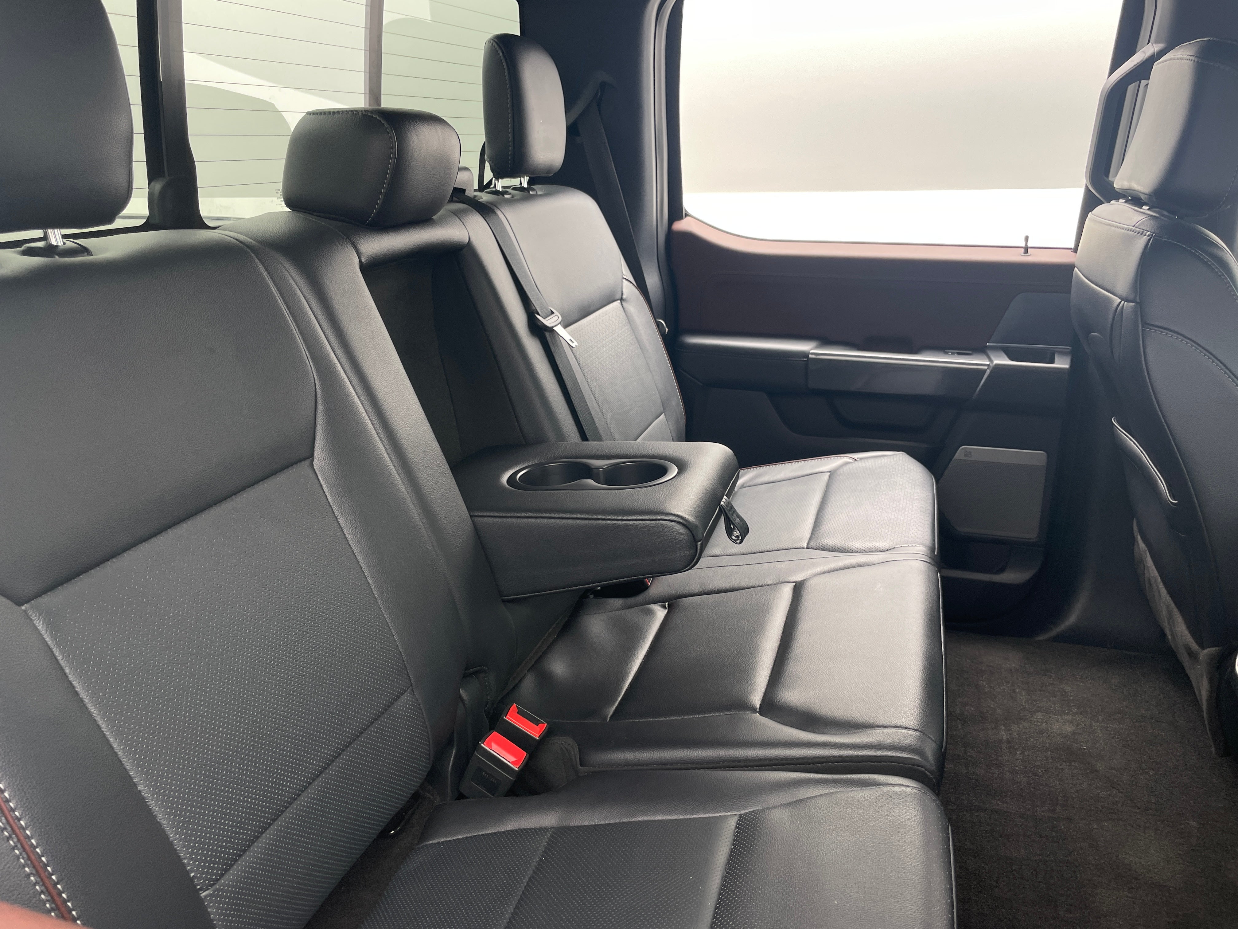 2022 Ford Econoline E-150 5