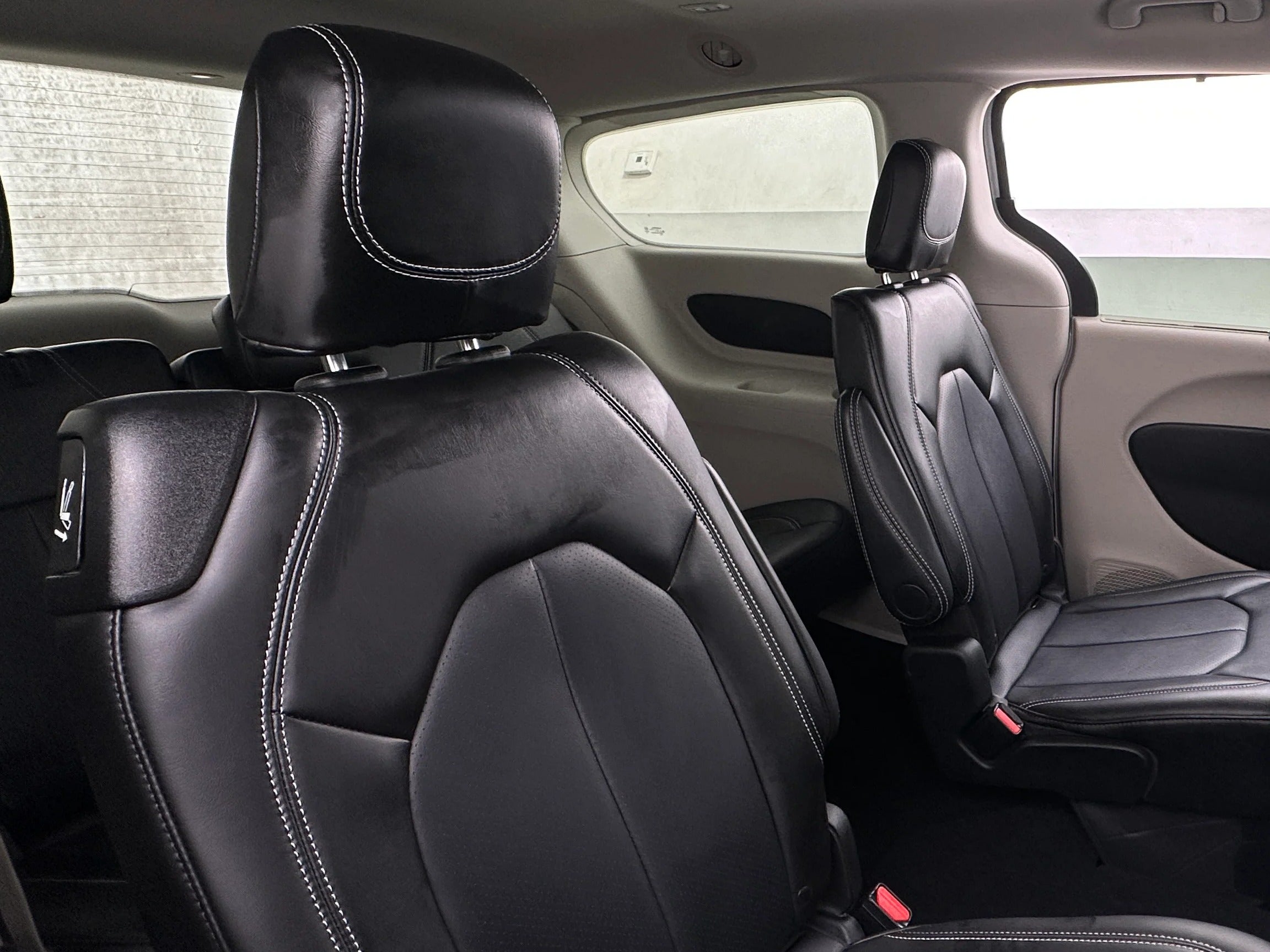 2024 Chrysler Pacifica Touring L 5