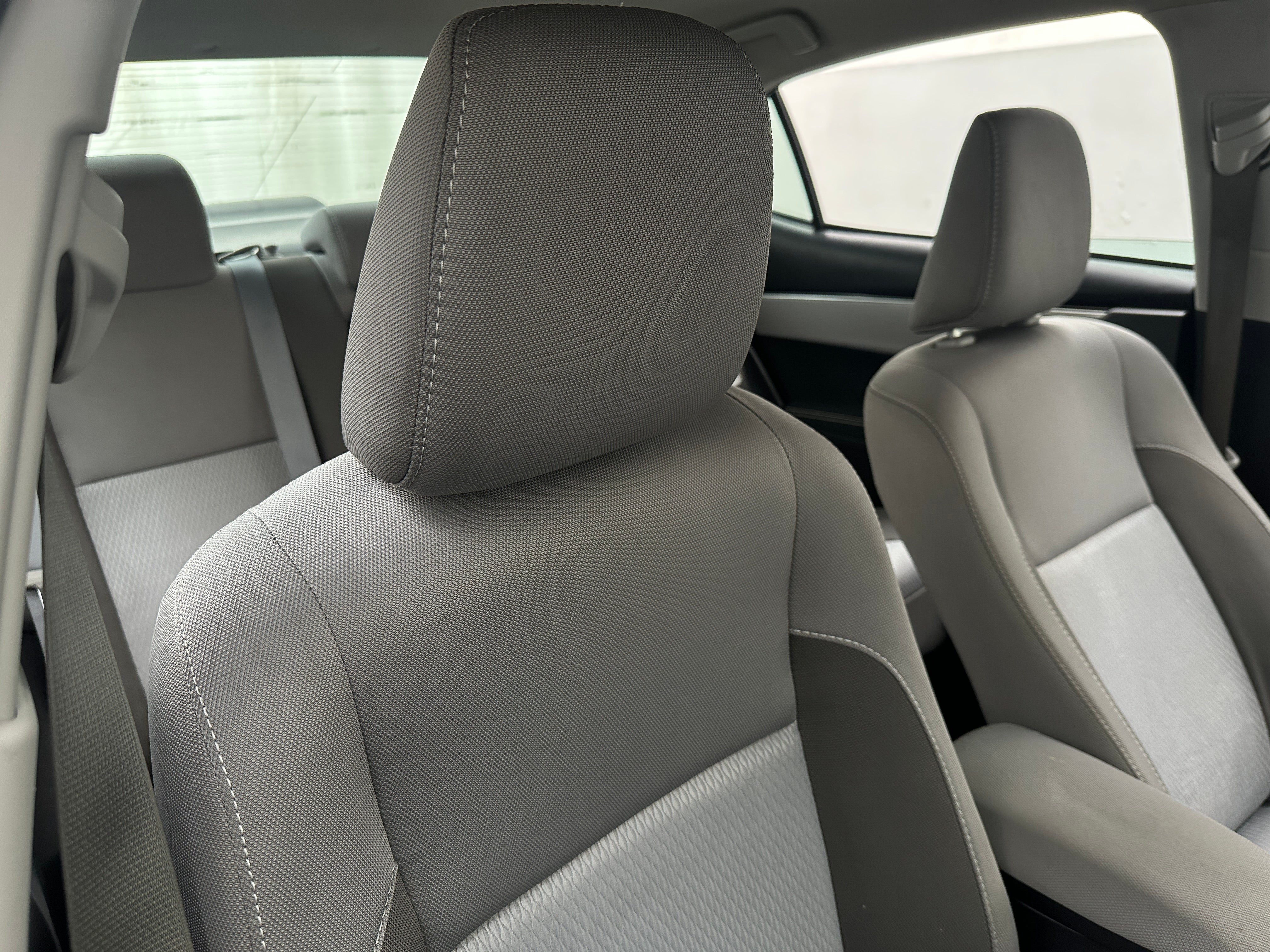2018 Toyota Corolla LE 2