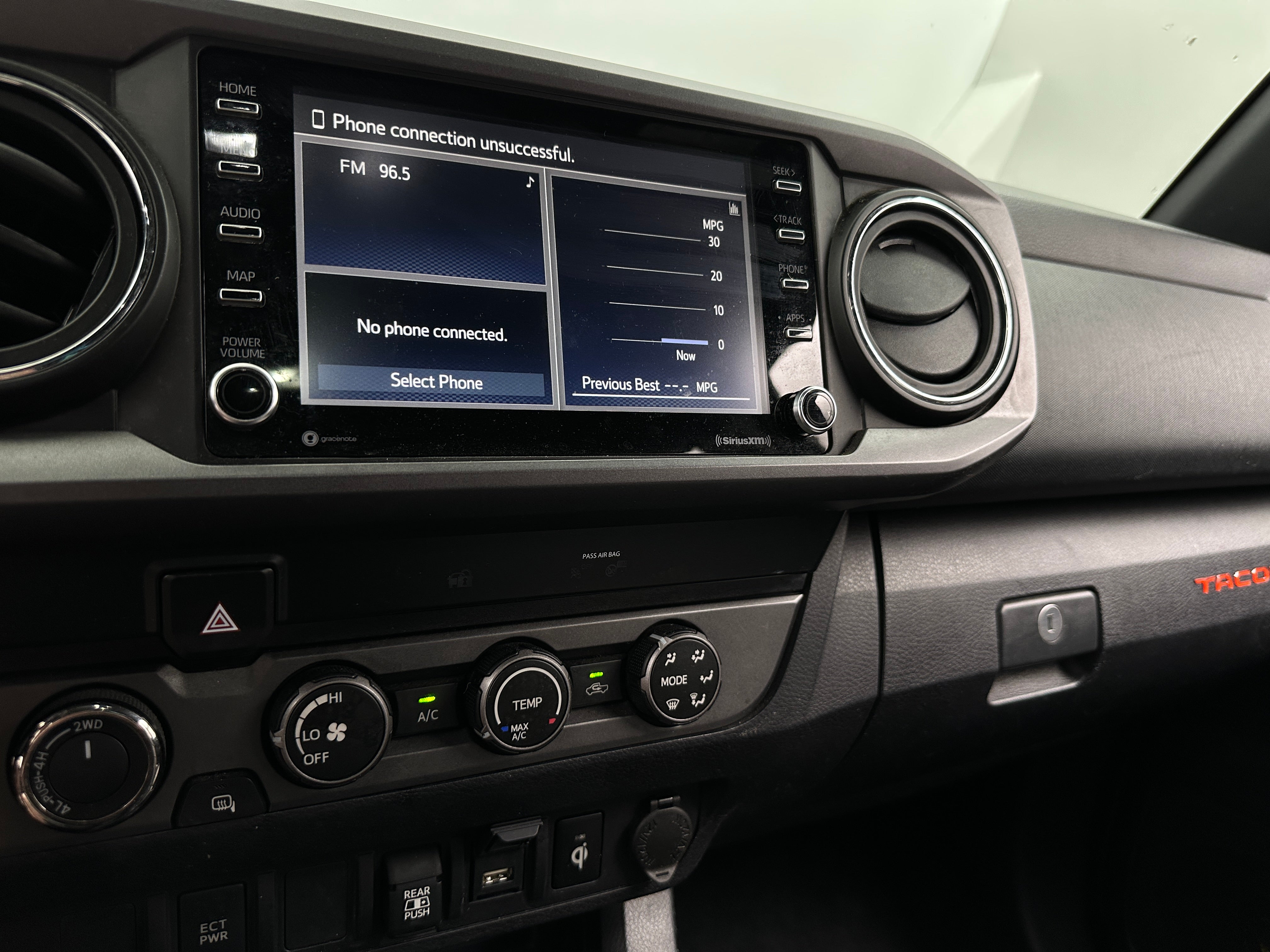 2020 Toyota Tacoma TRD Sport 3