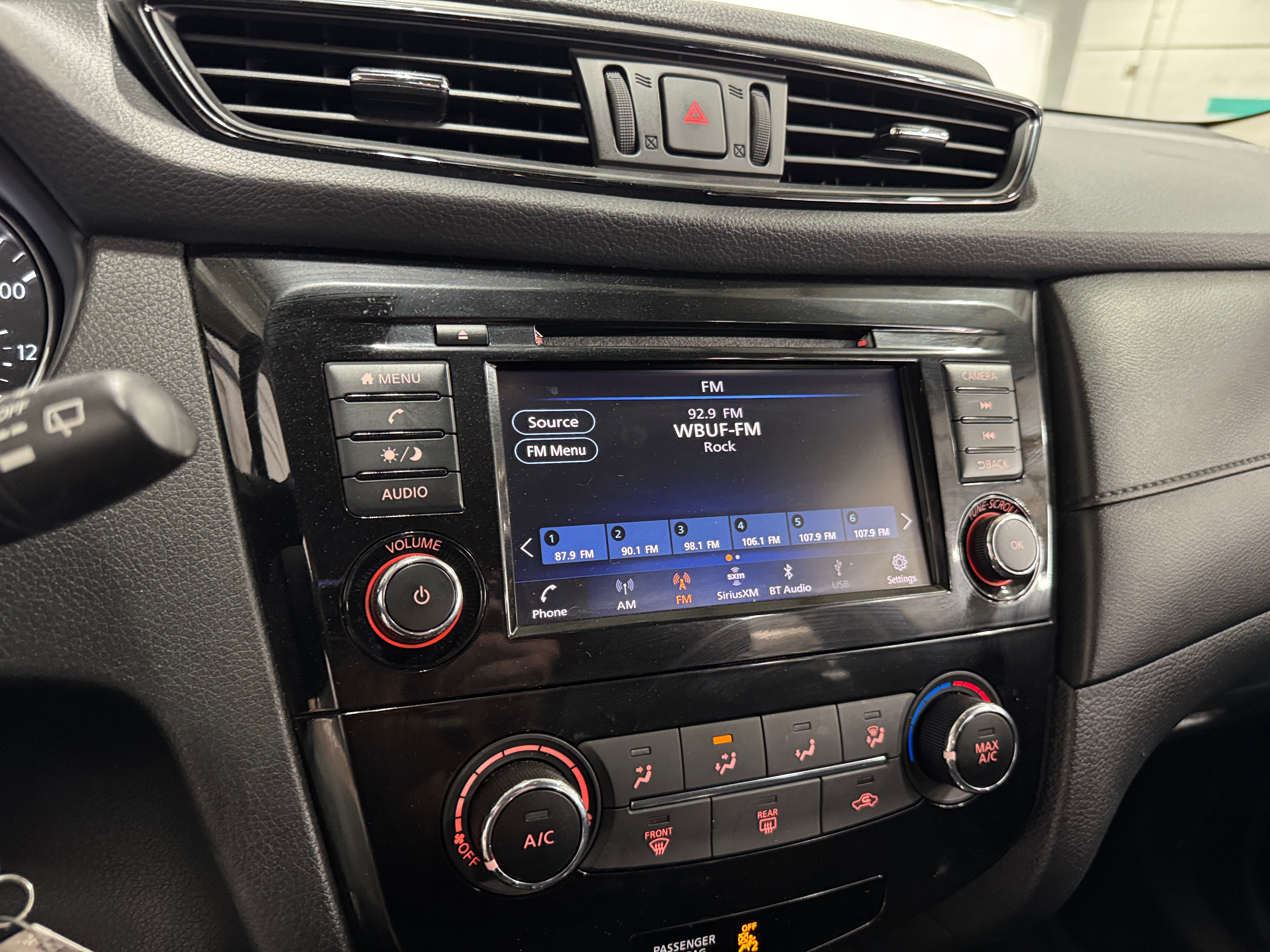2020 Nissan Rogue S 4