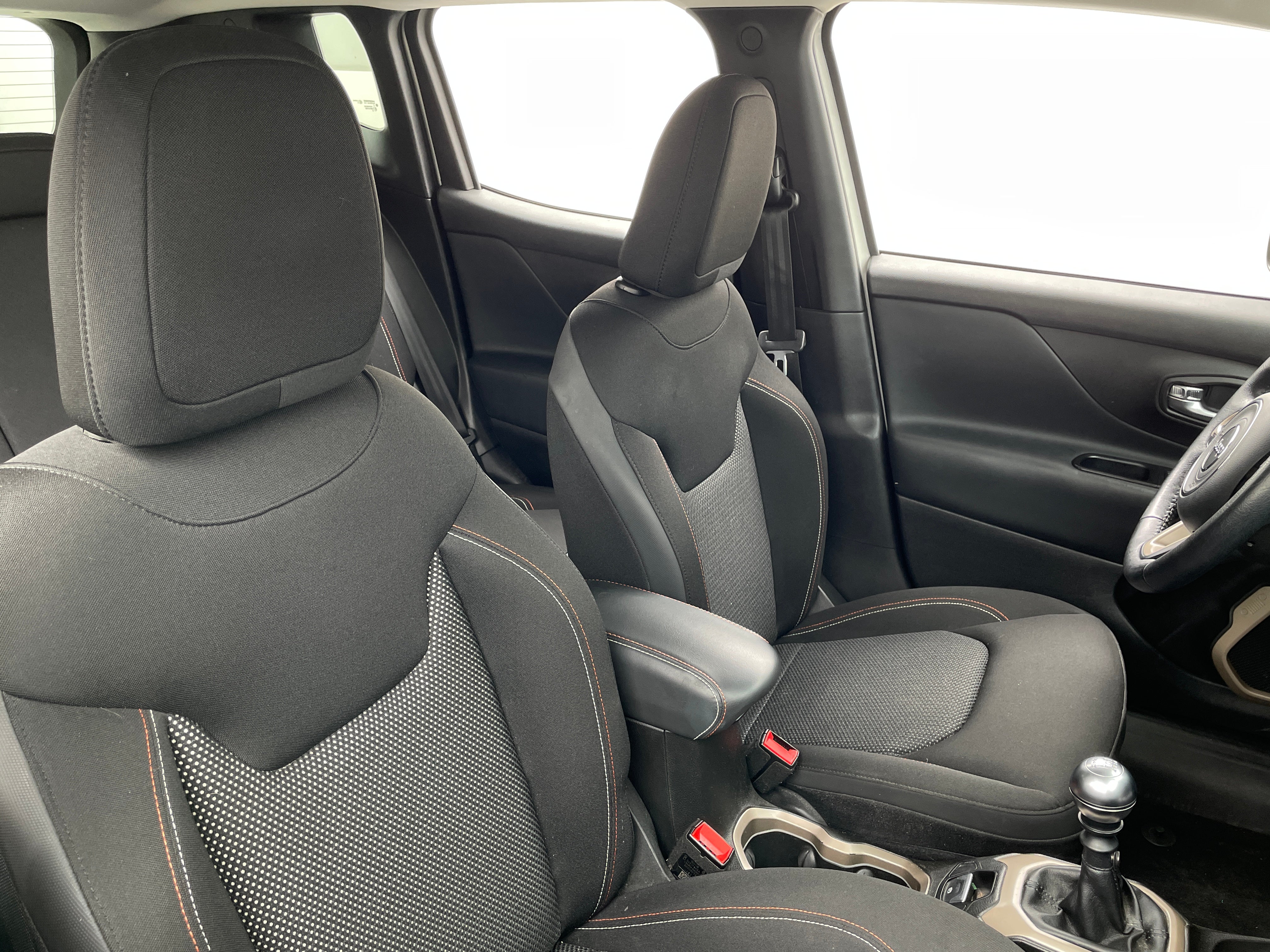 2016 Jeep Renegade 75th Anniversary Edition 2
