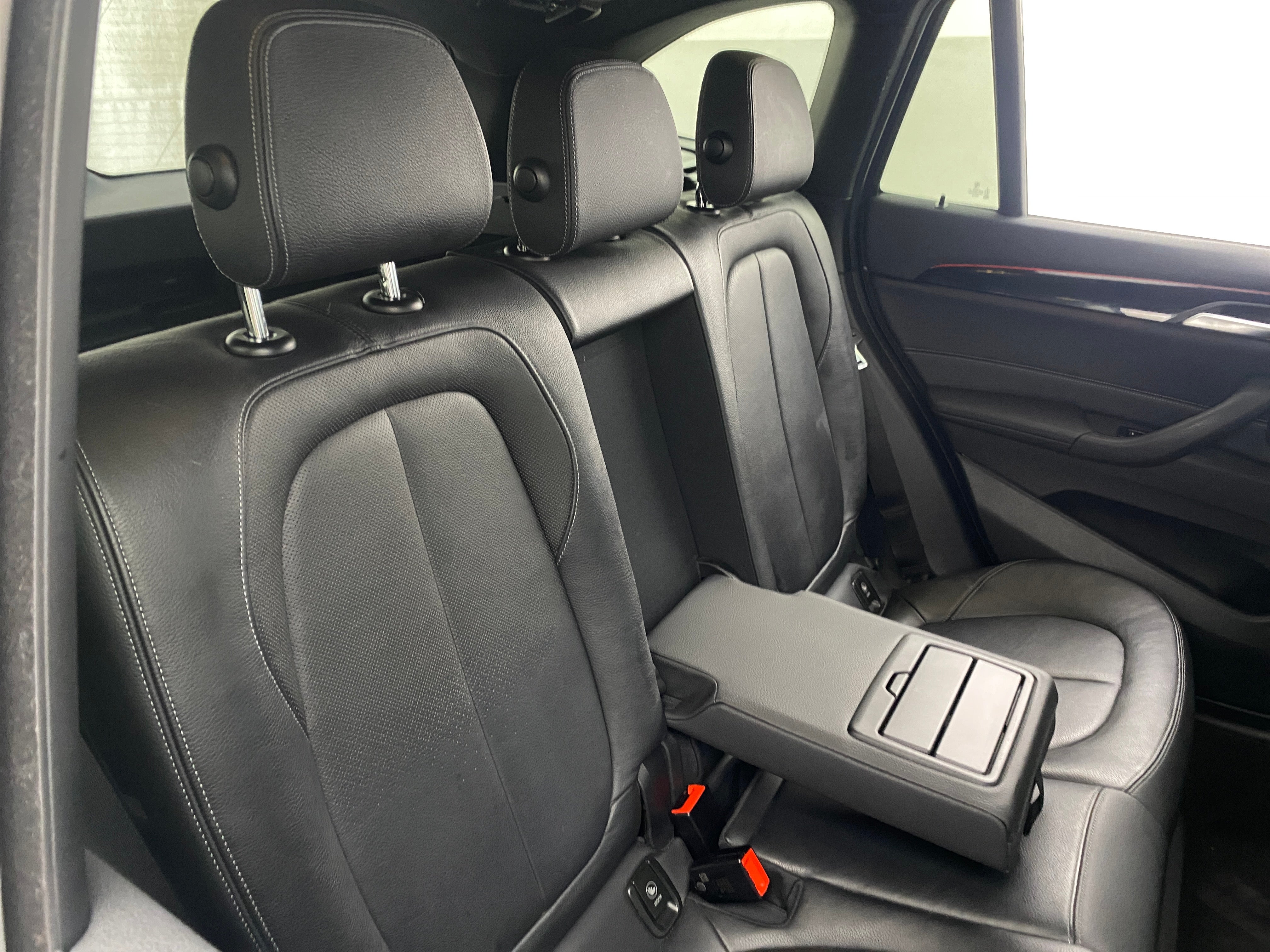 2017 BMW X1 xDrive28i 5