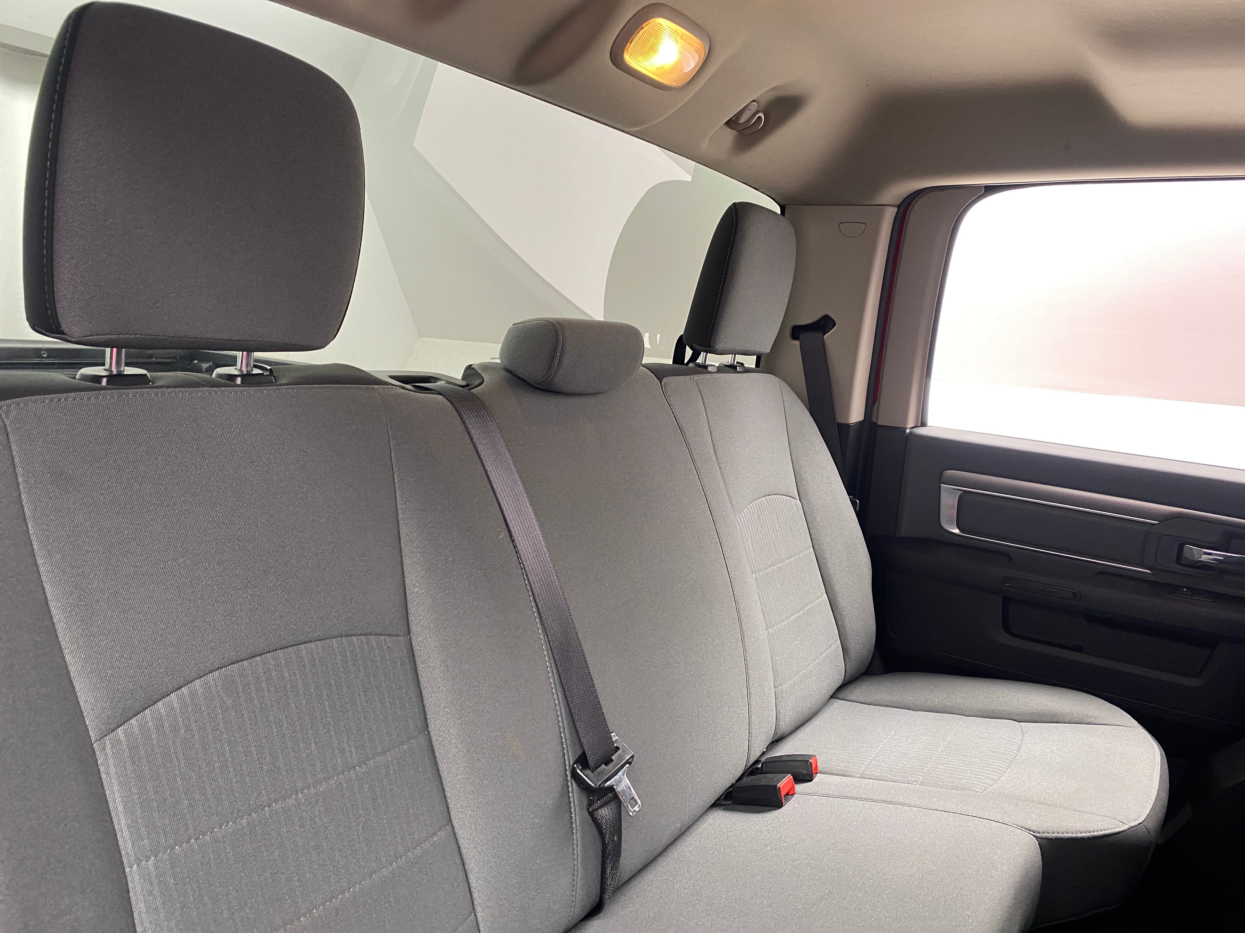 2022 RAM 1500 Classic SLT 6