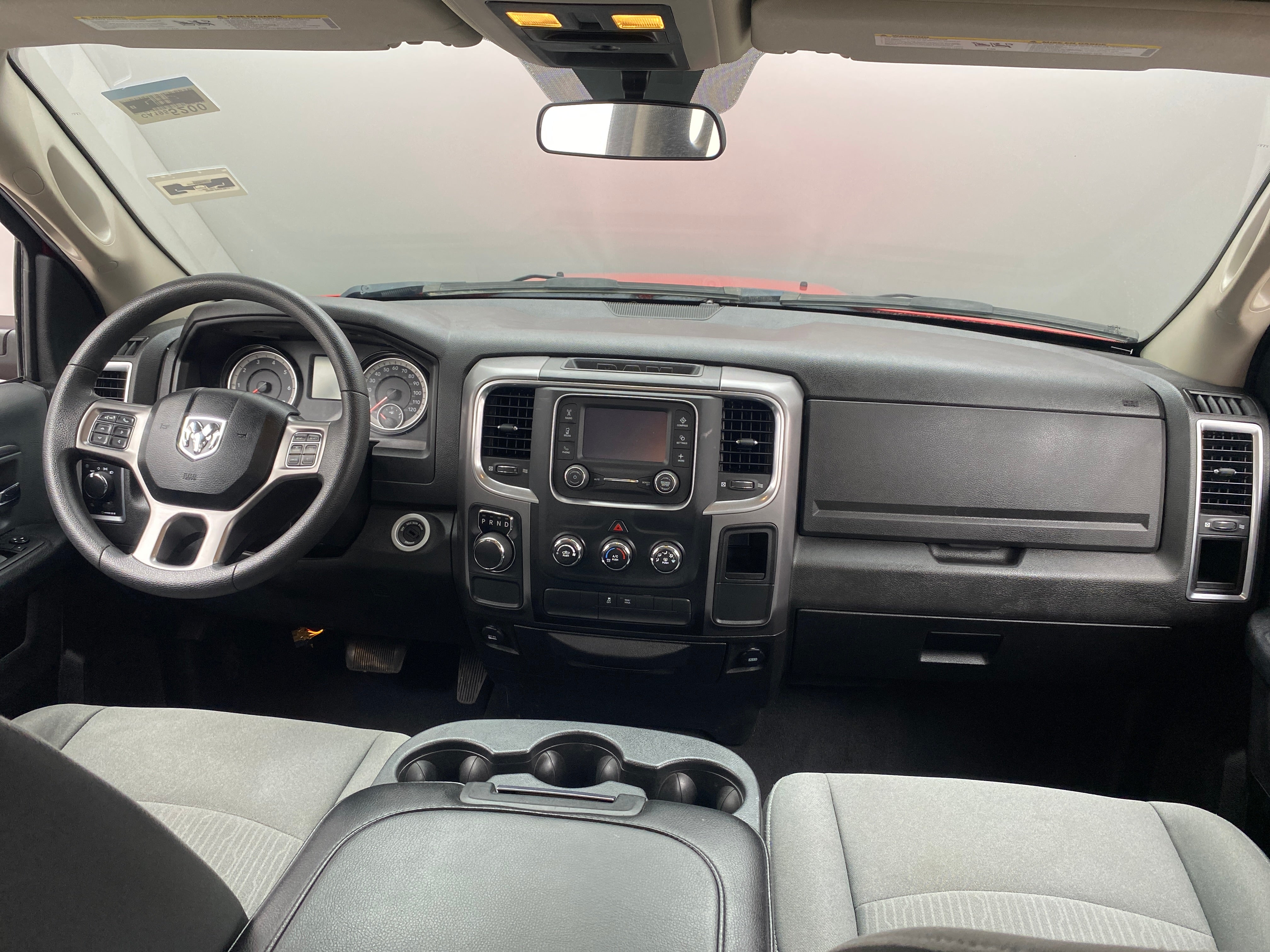 2022 RAM 1500 Classic SLT 3