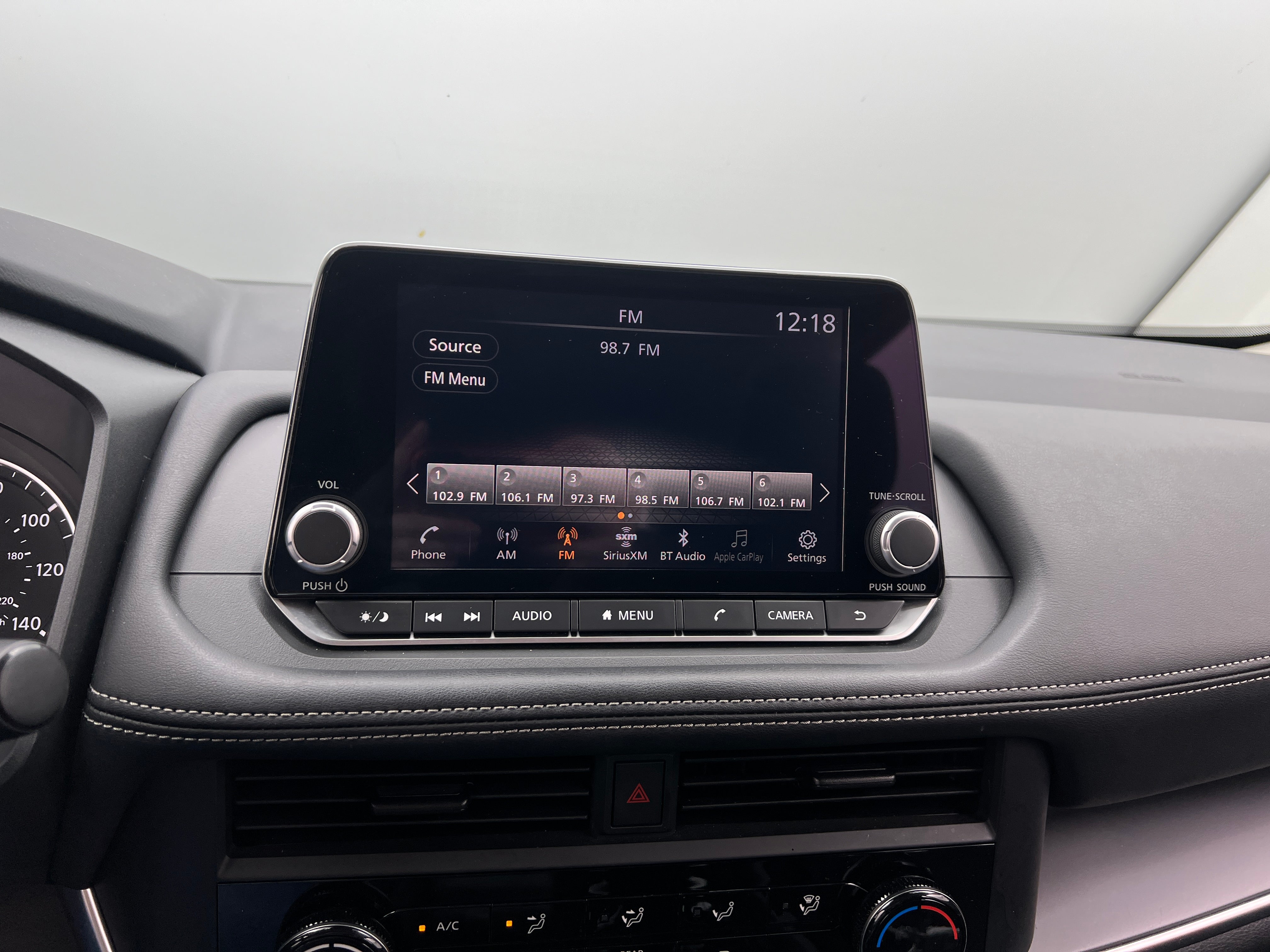 2024 Nissan Rogue S 4