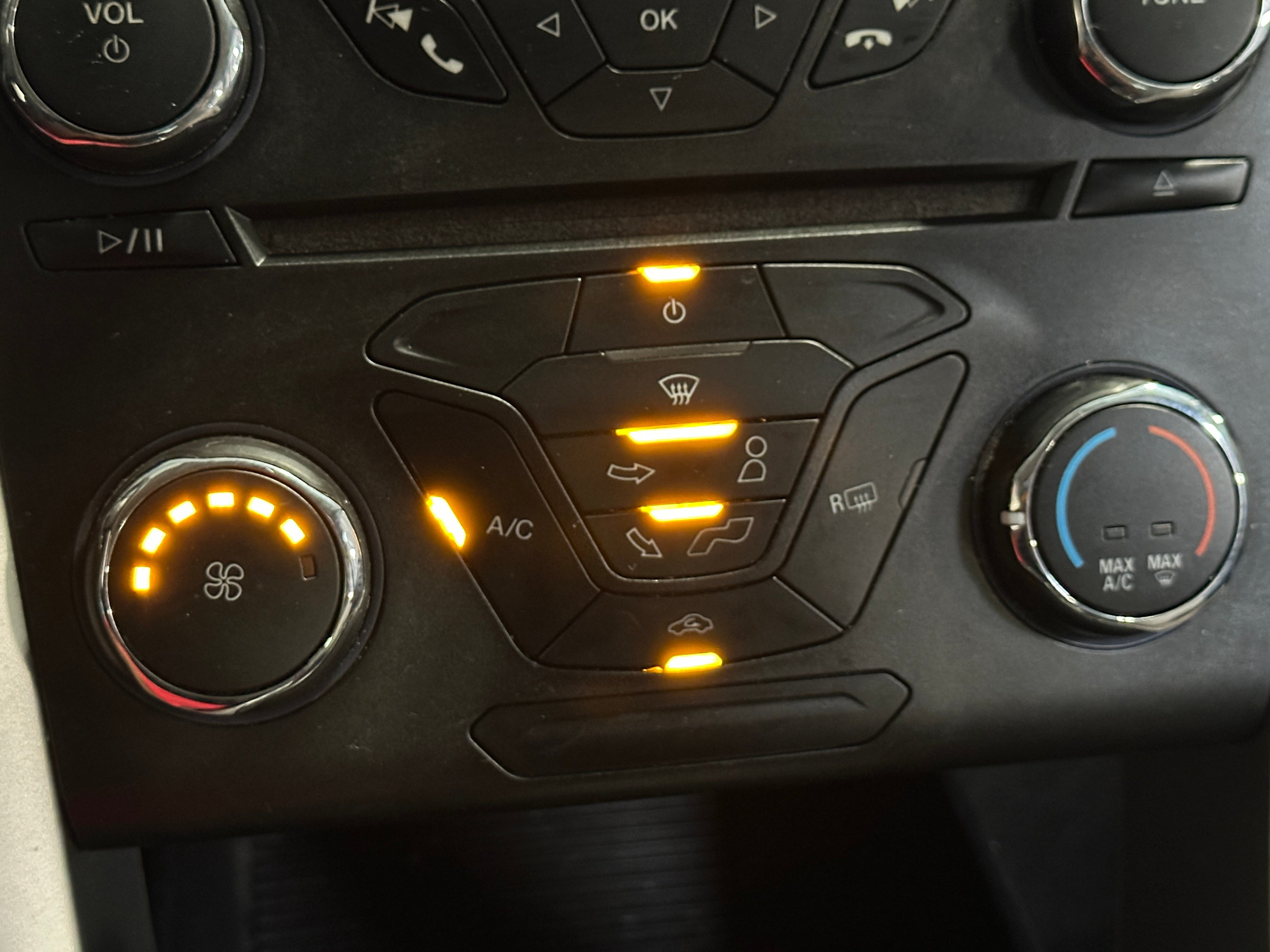 2016 Ford Fusion S 4