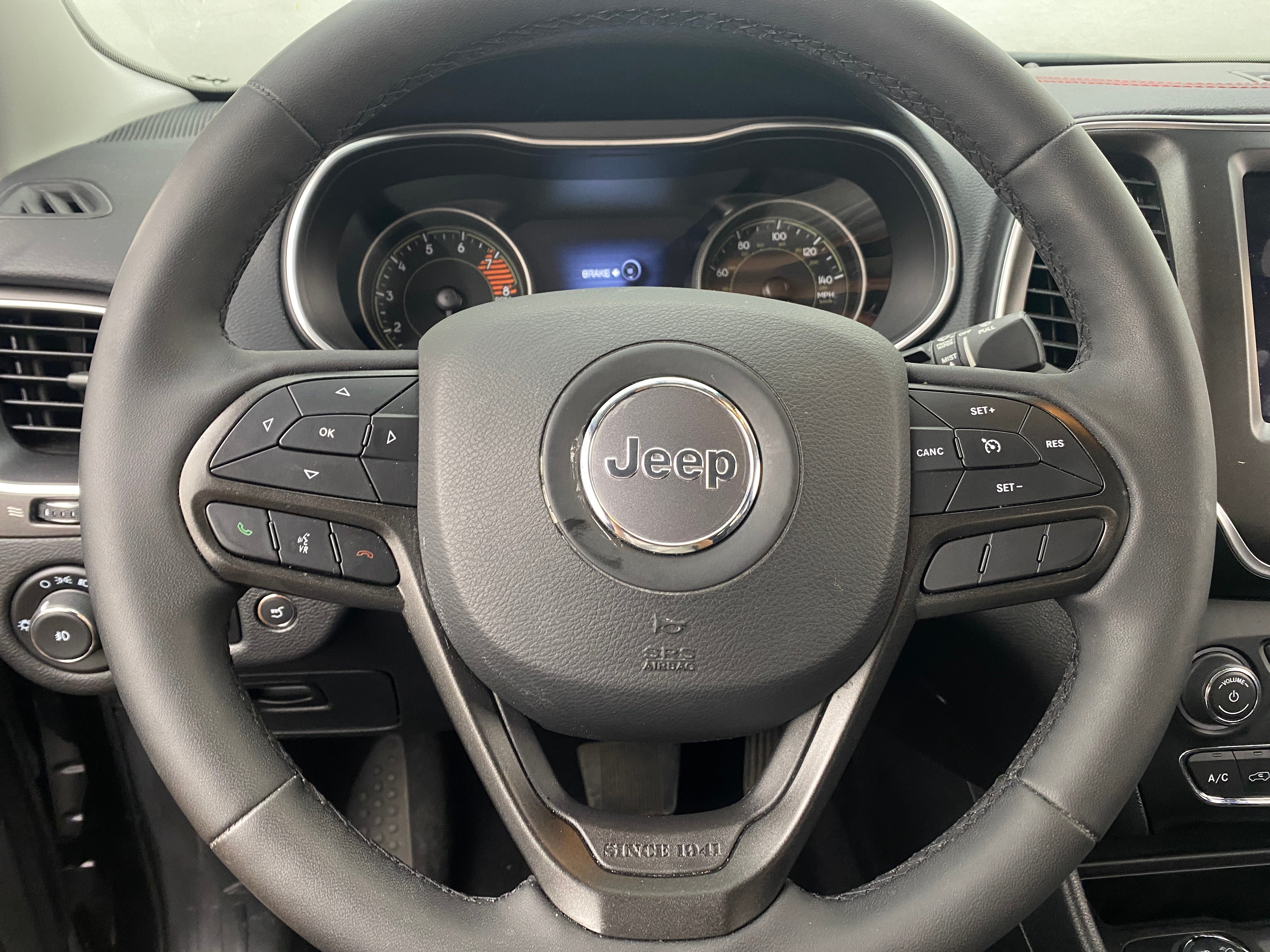 2021 Jeep Cherokee Trailhawk 4