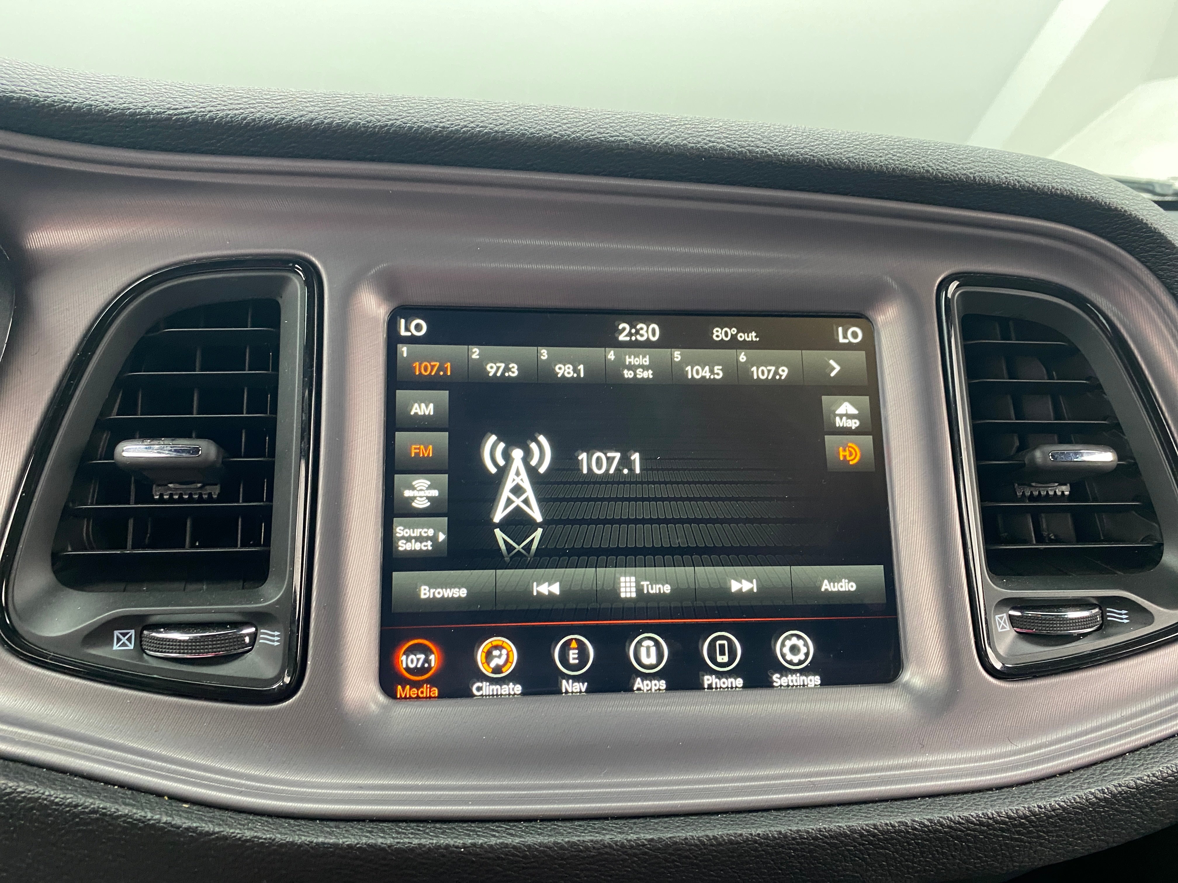 2023 Dodge Challenger SXT 3