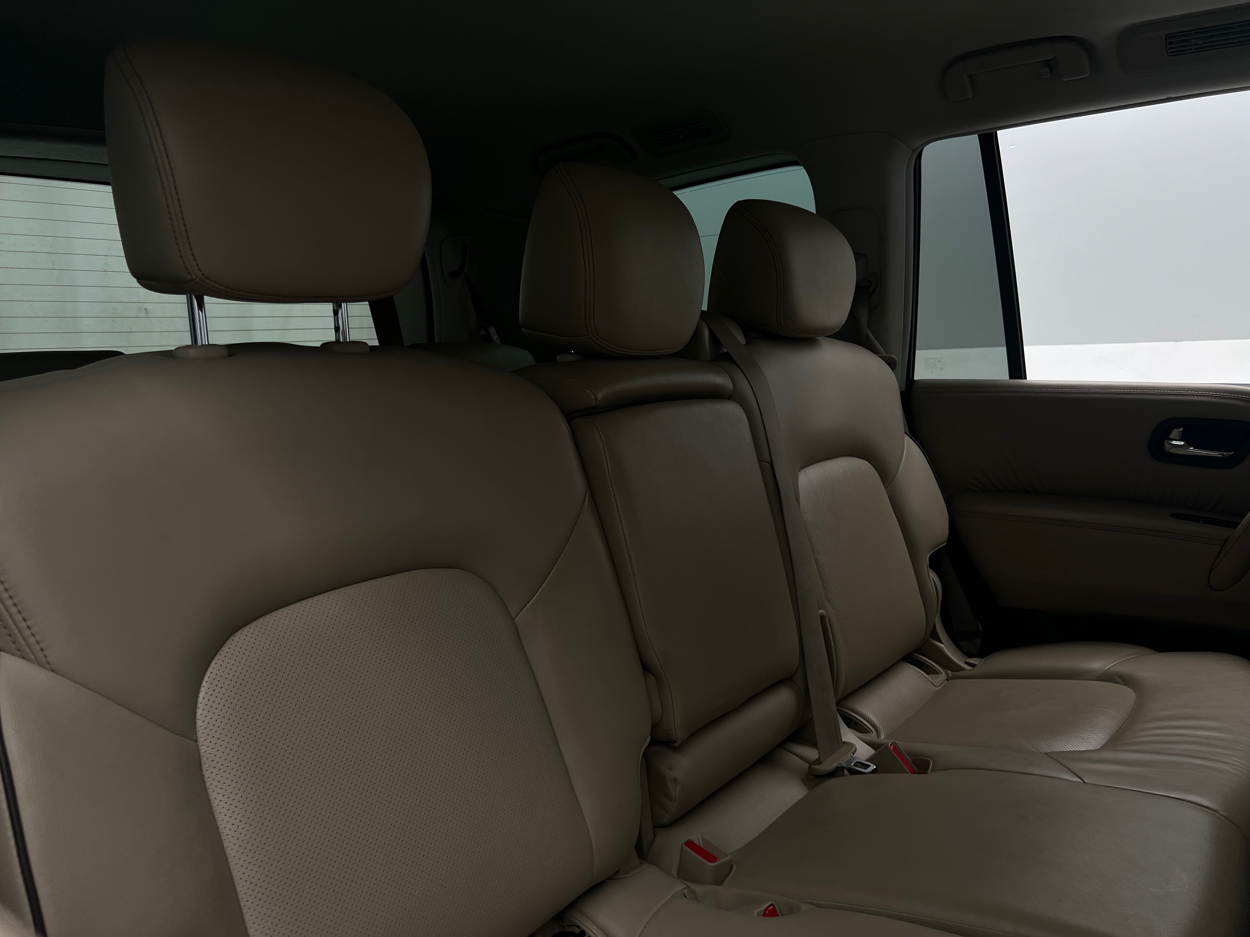 2023 Nissan Armada SL 5