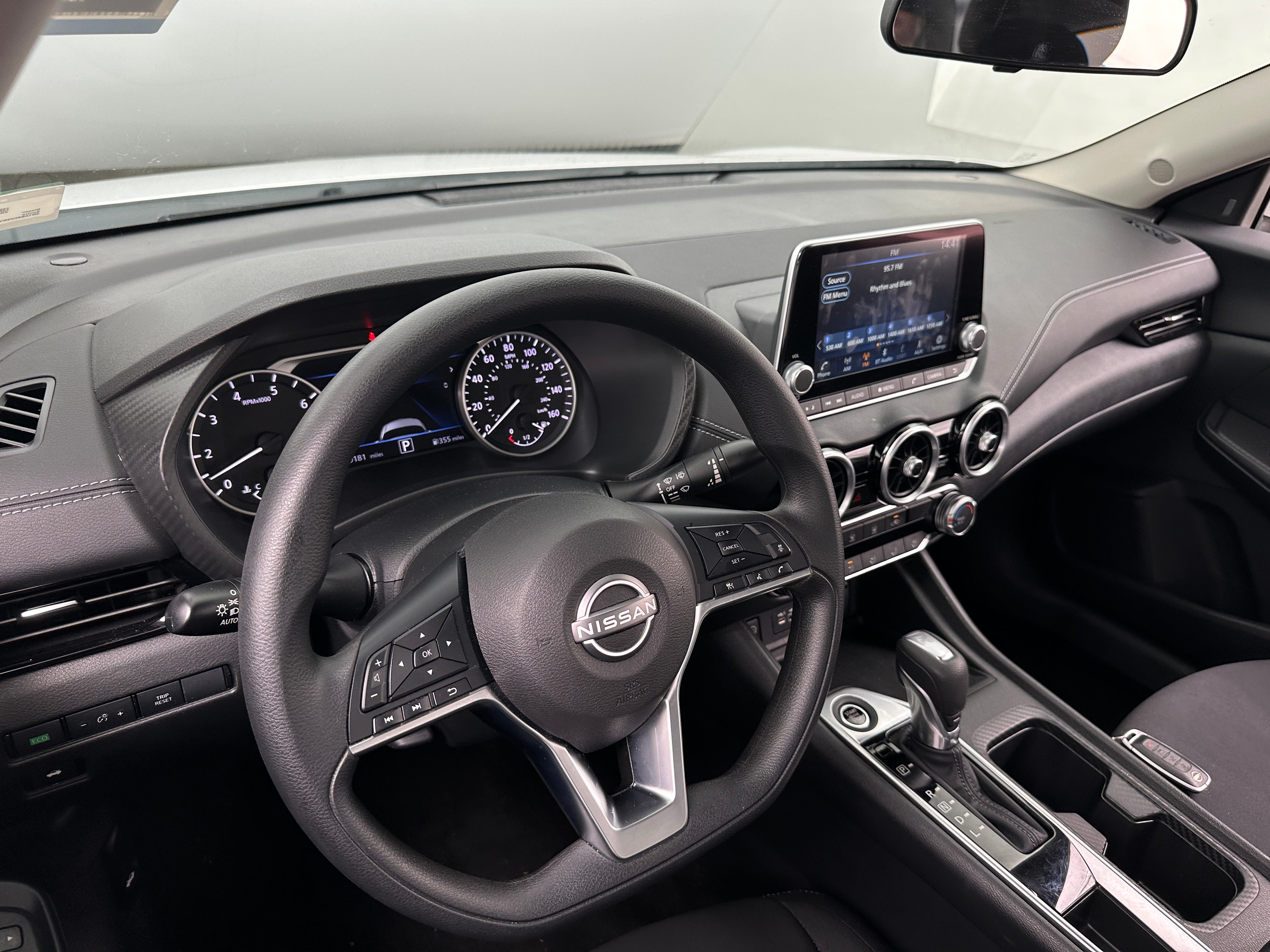 2024 Nissan Sentra SV 3
