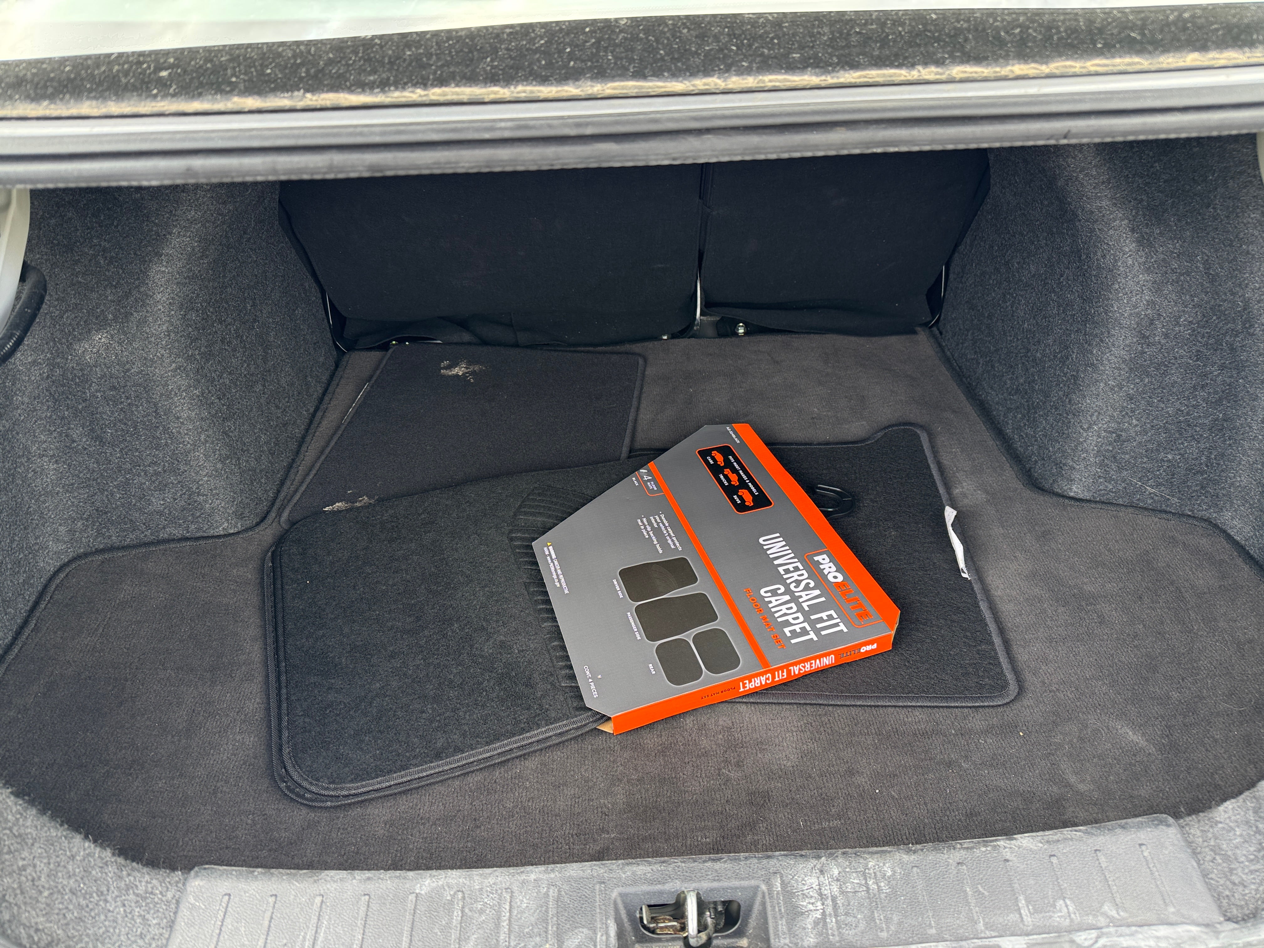 2023 Nissan Versa SV 7