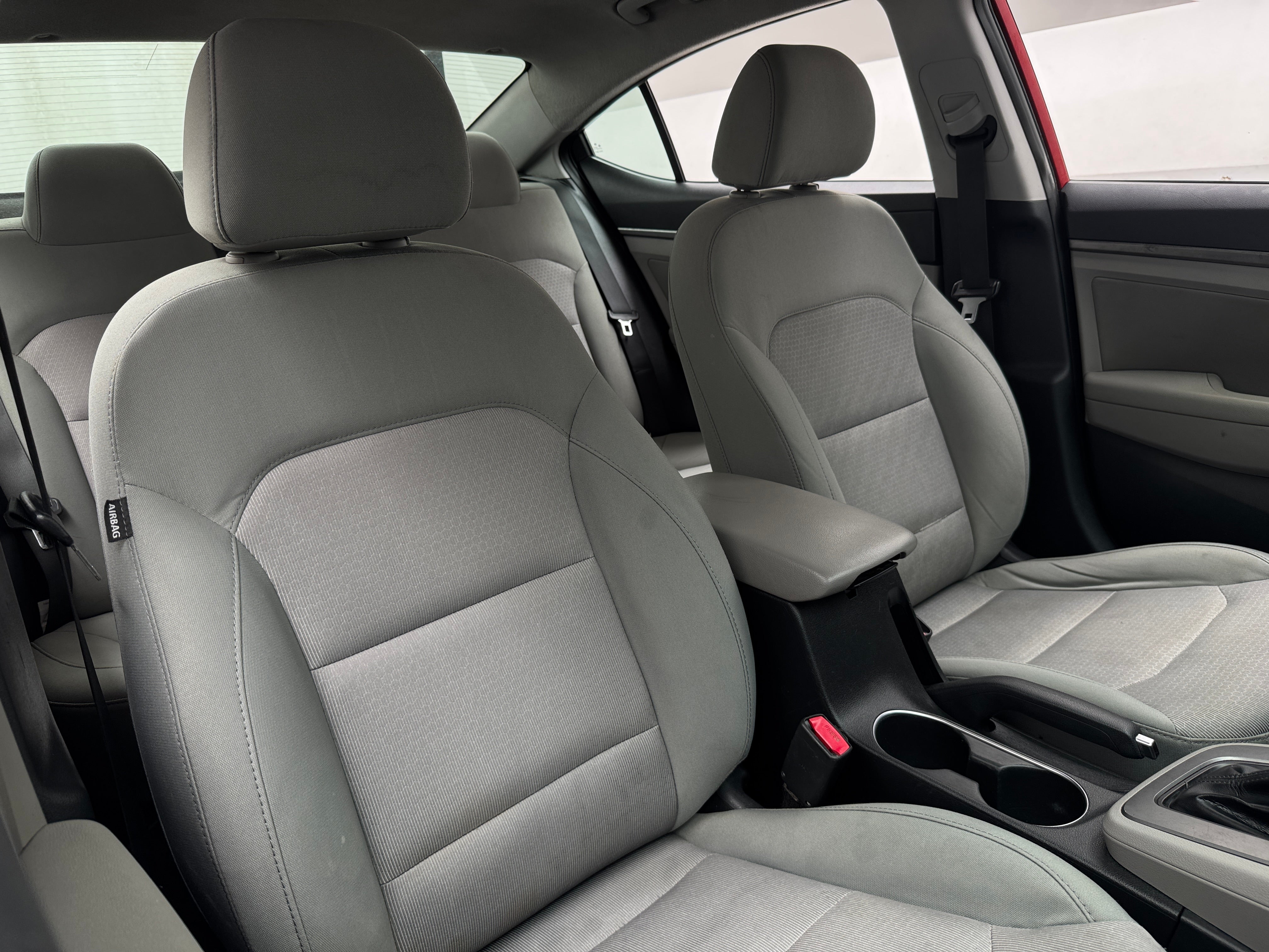 2017 Hyundai Elantra SE 2