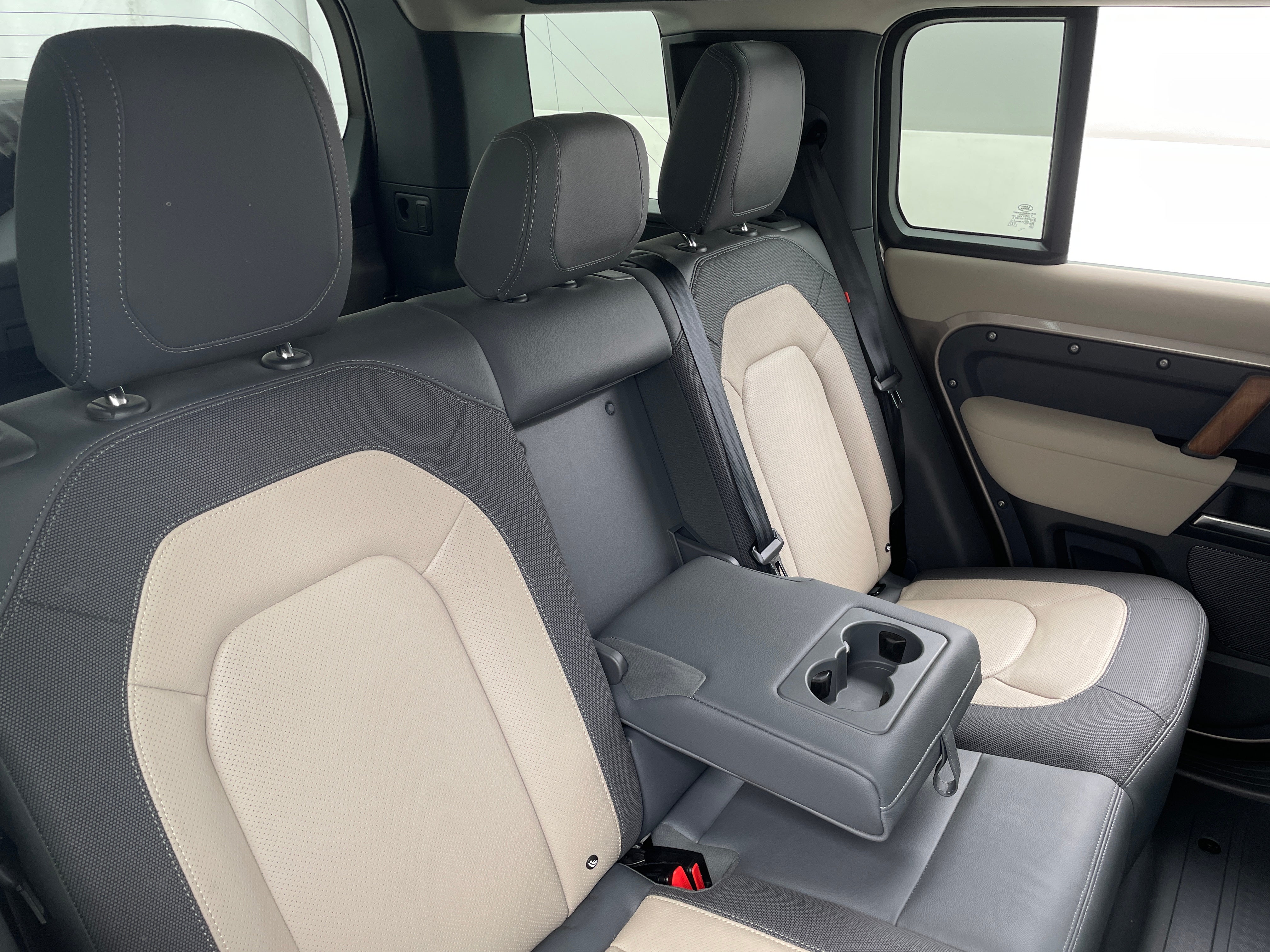 2023 Land Rover Defender 110 5