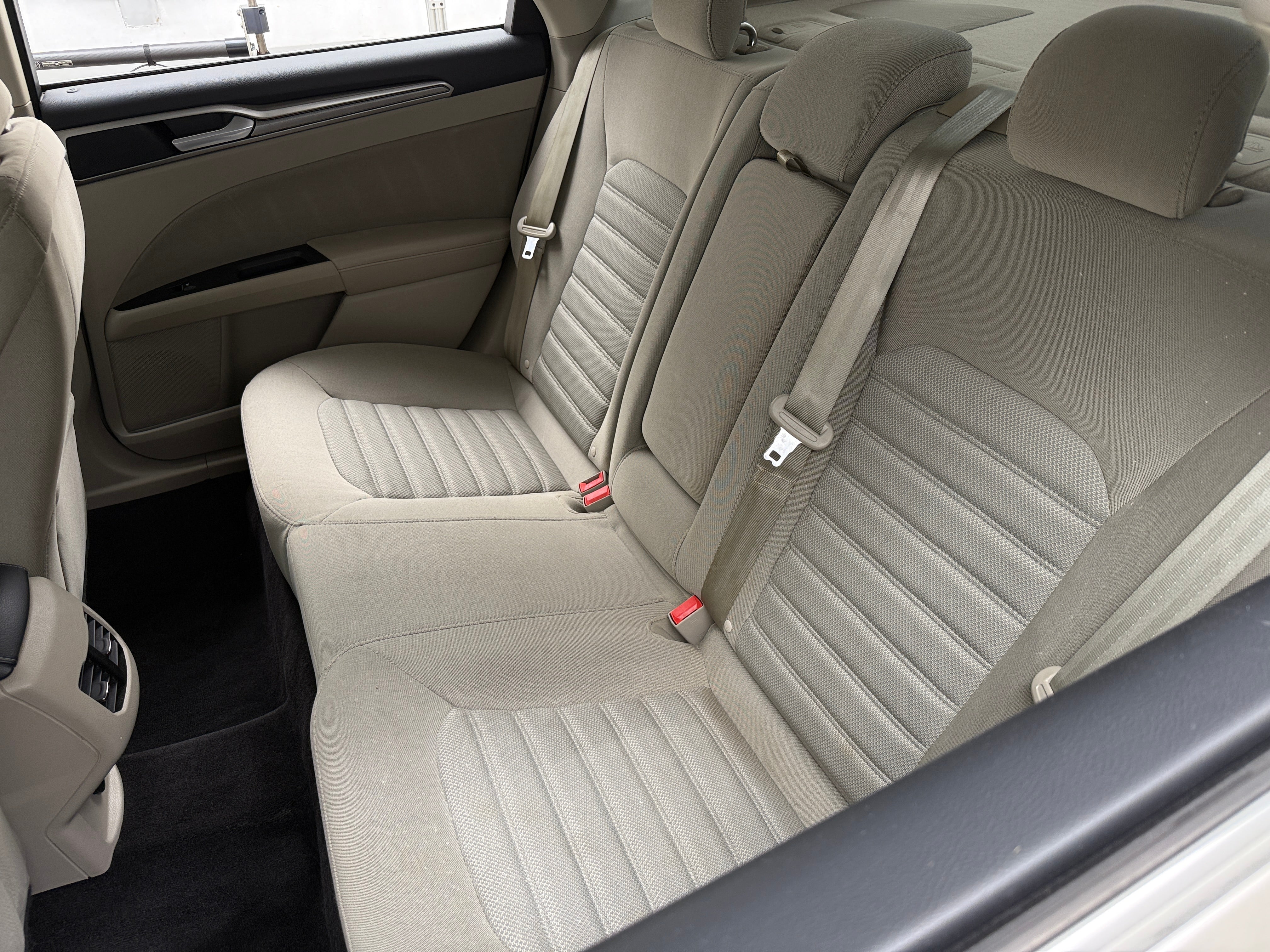 2017 Ford Fusion SE 6