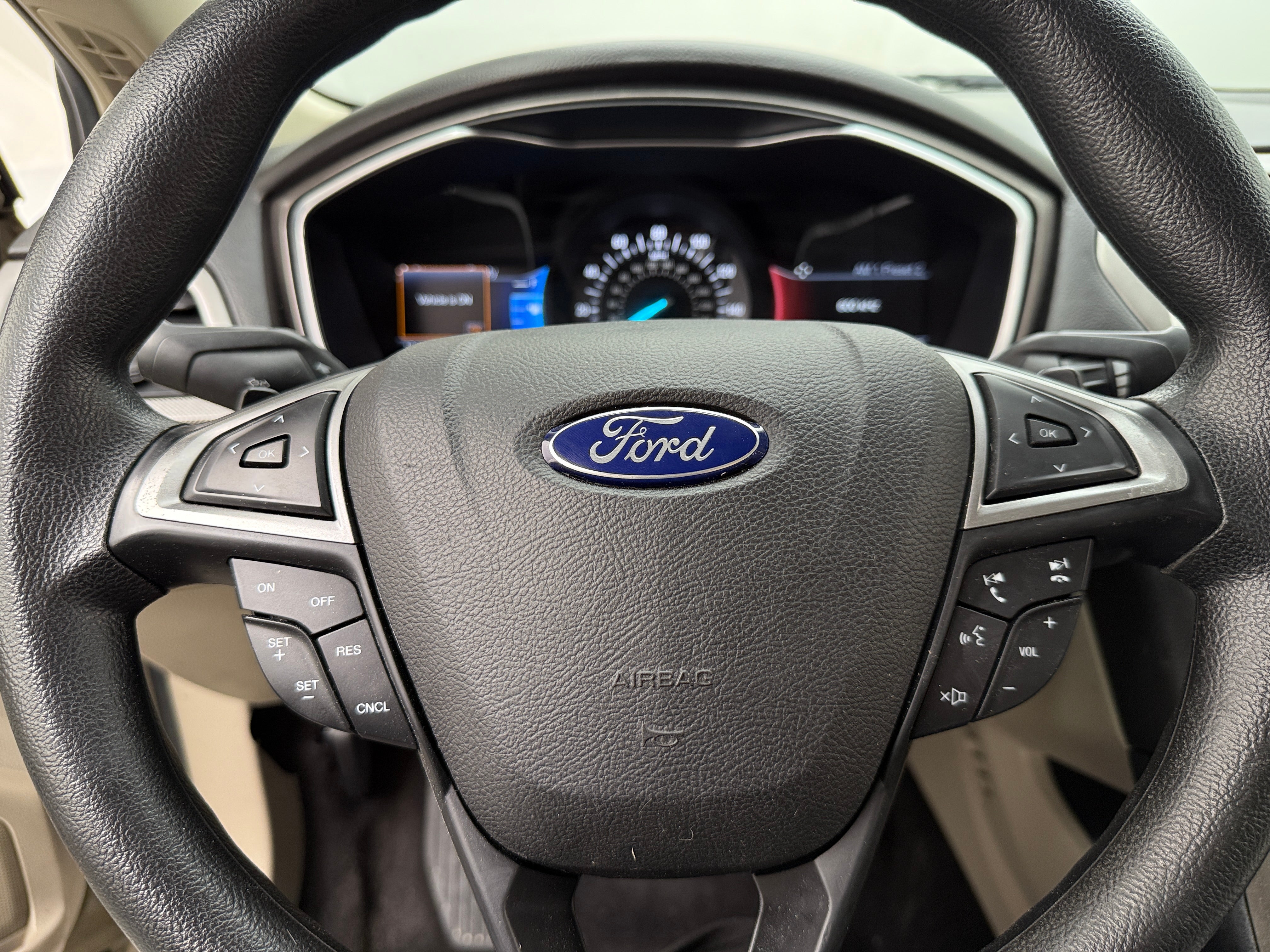 2017 Ford Fusion SE 5