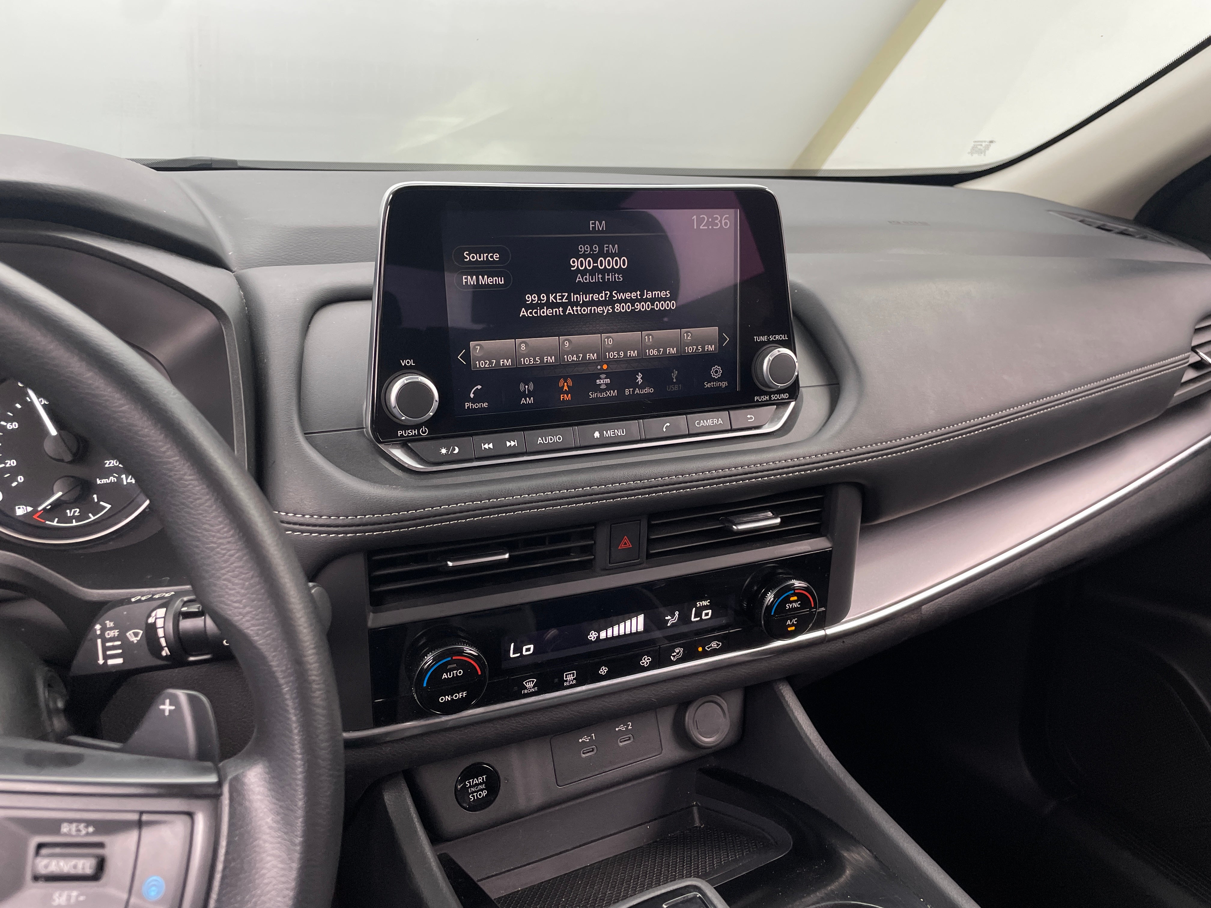2024 Nissan Rogue SV 4