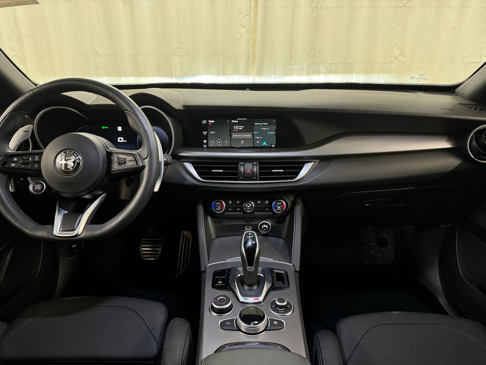 Thumbnail: 2024 Alfa Romeo Stelvio - 2