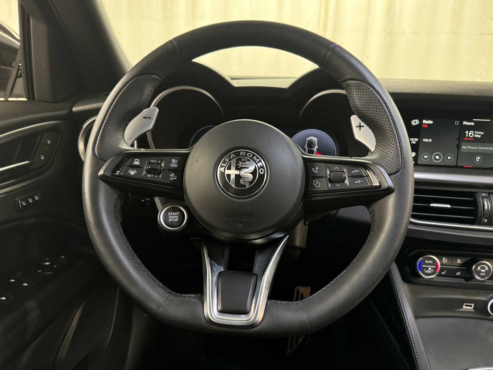 Thumbnail: 2024 Alfa Romeo Stelvio - 4