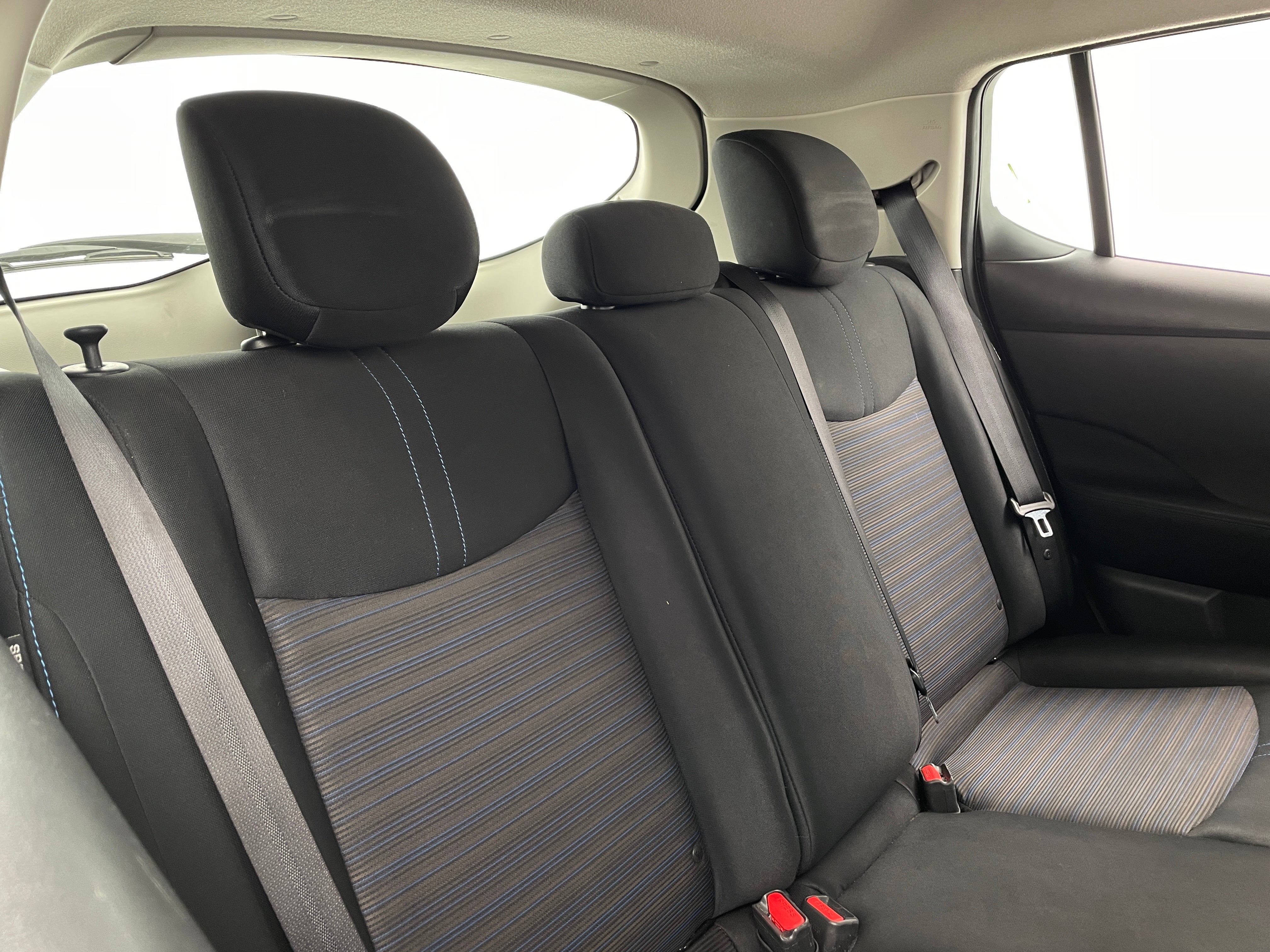 2020 Nissan Leaf SV Plus 6