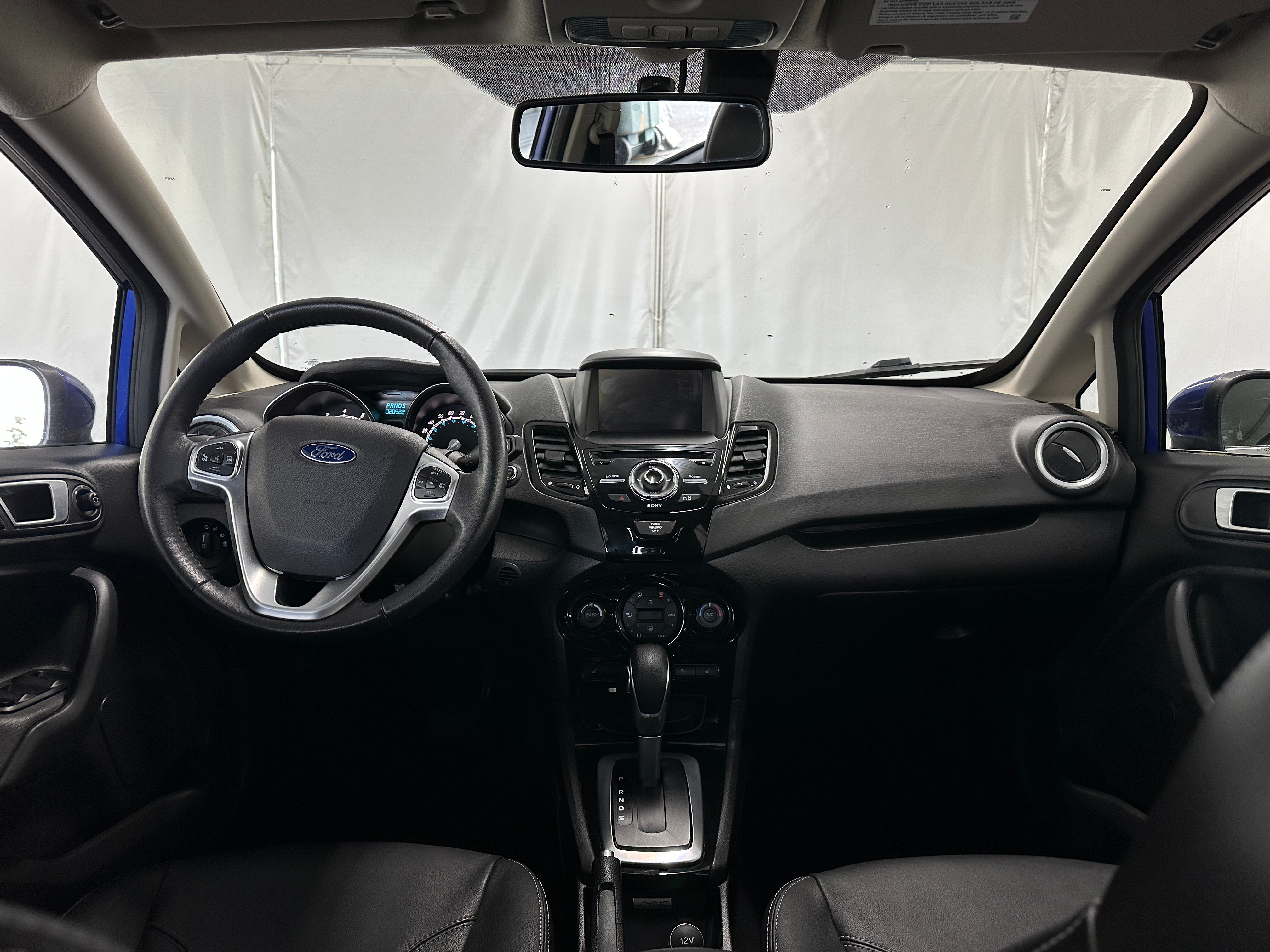 2015 Ford Fiesta Titanium 2