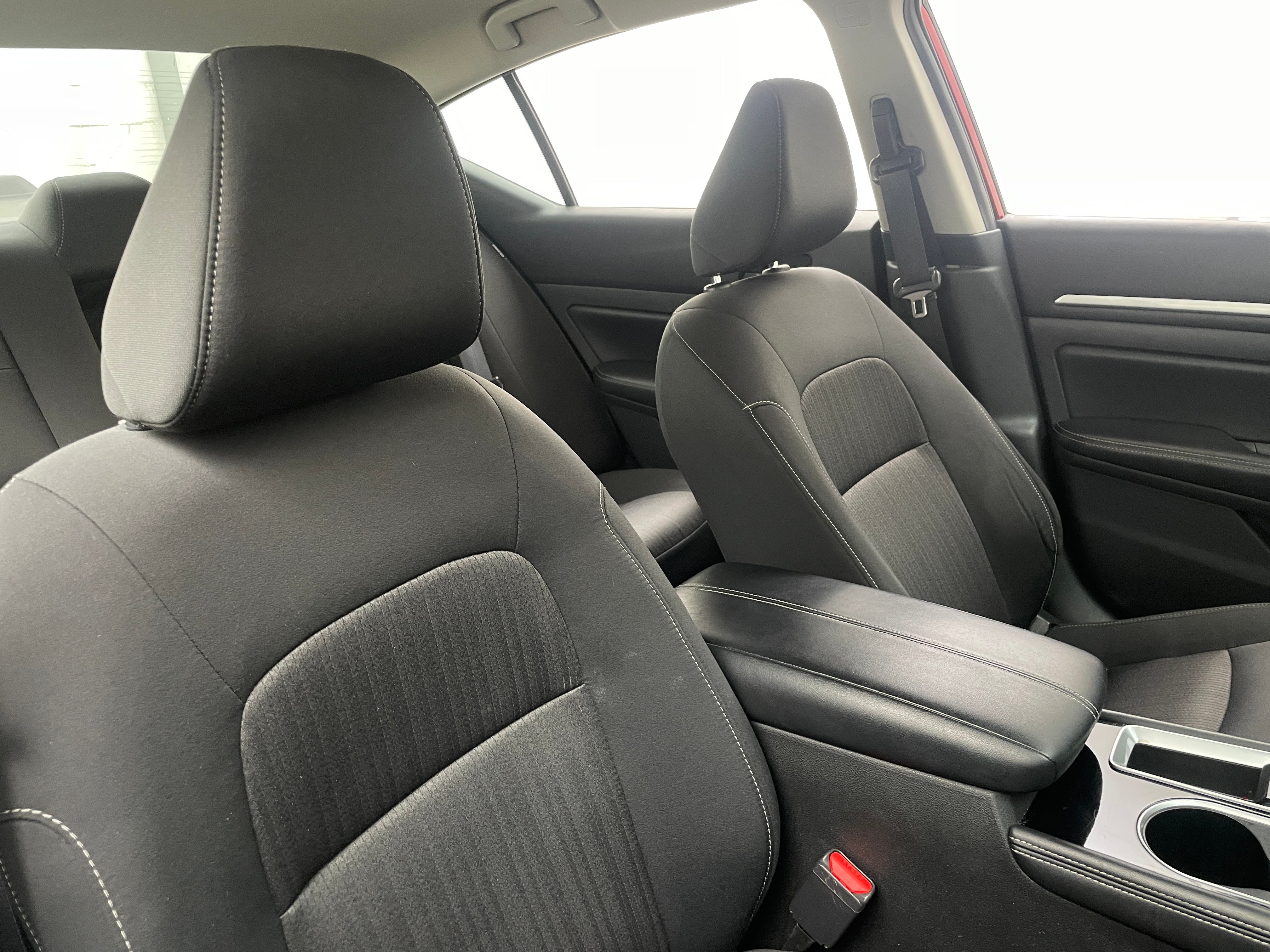2023 Nissan Altima SV 2