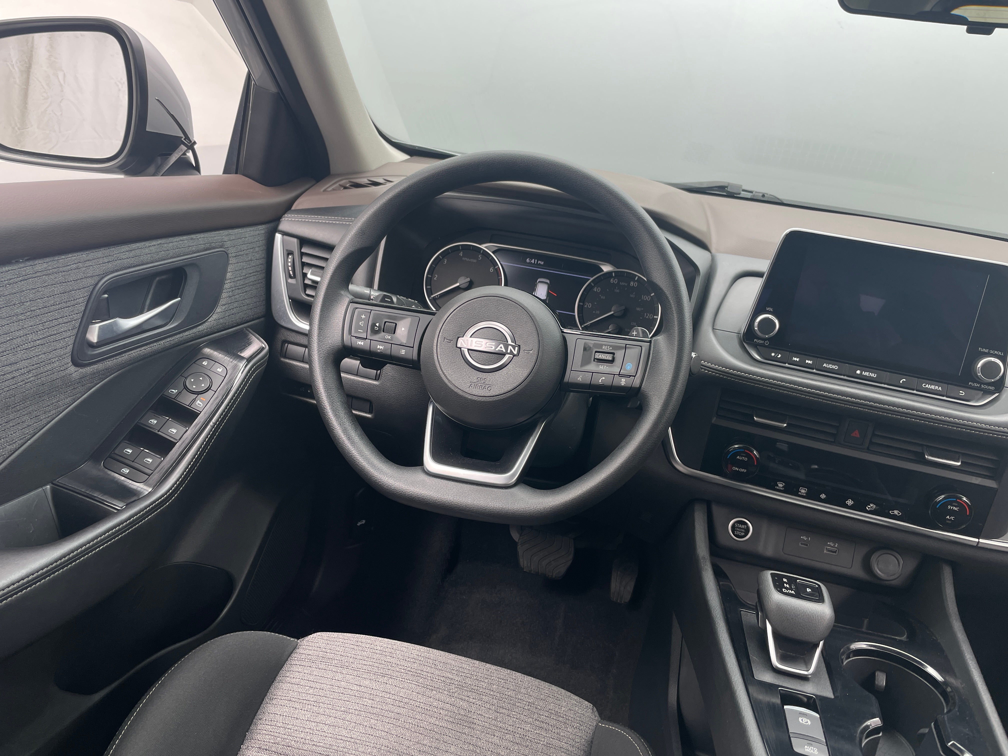 2023 Nissan Rogue SV 5