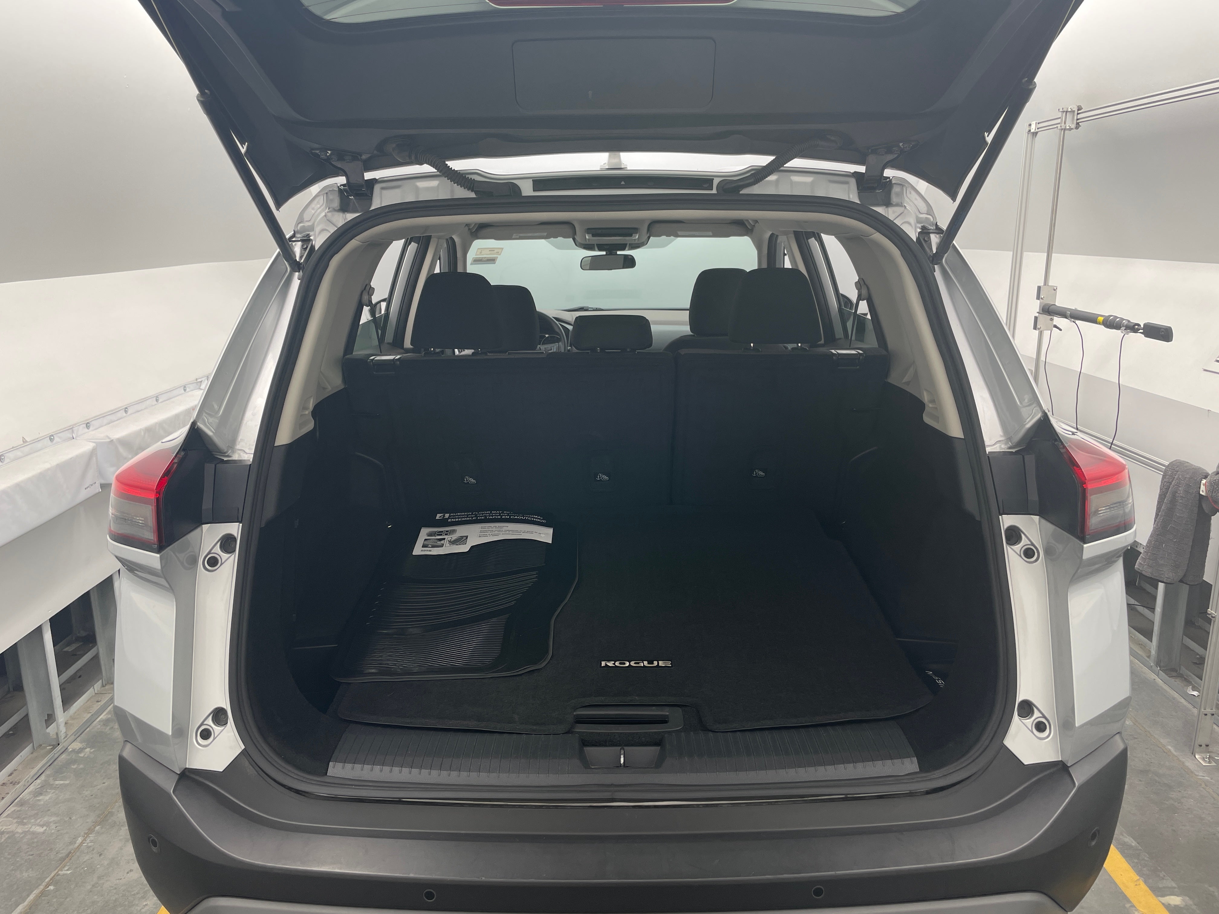 2023 Nissan Rogue SV 7