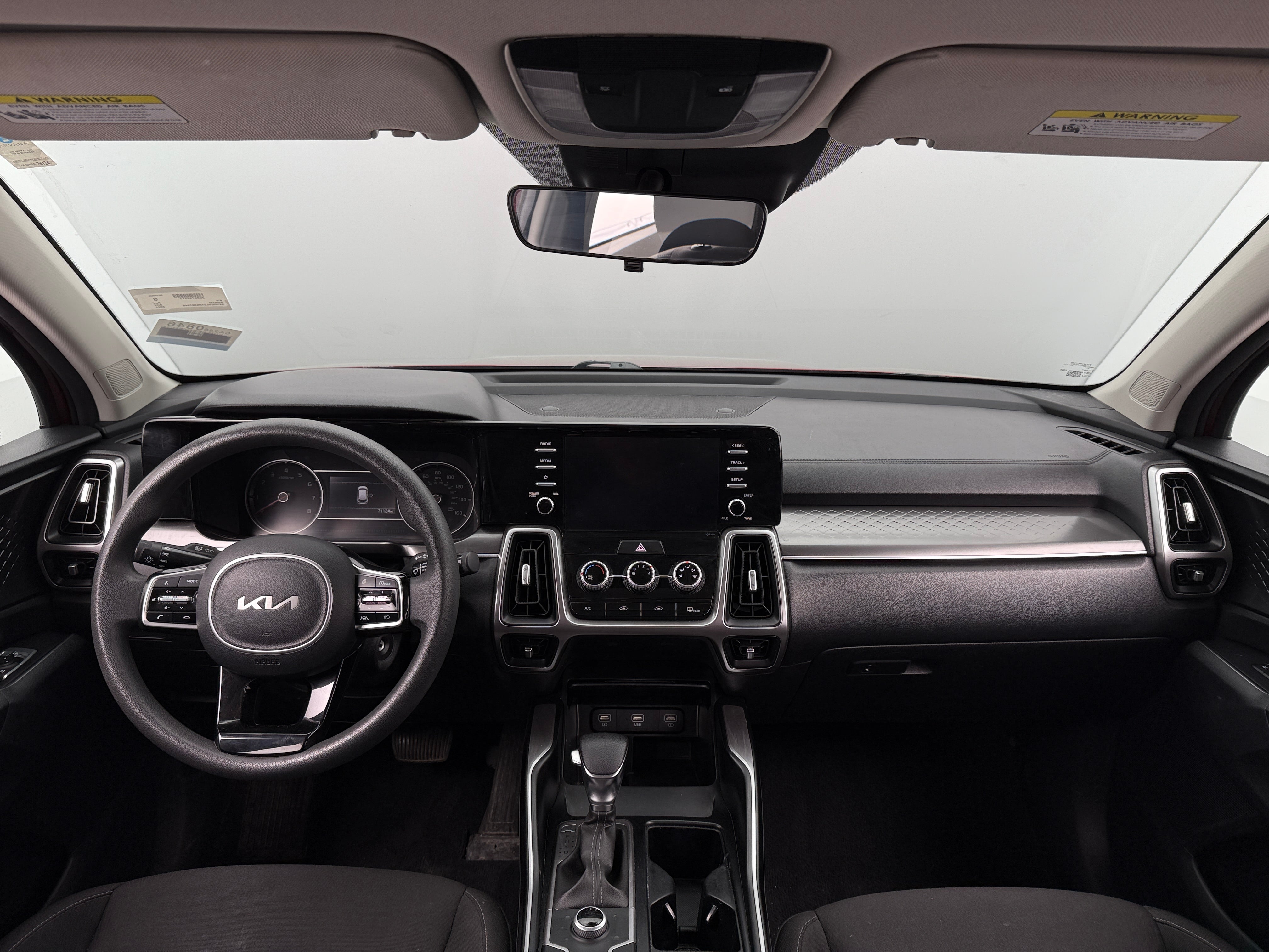 2022 Kia Sorento LX 3