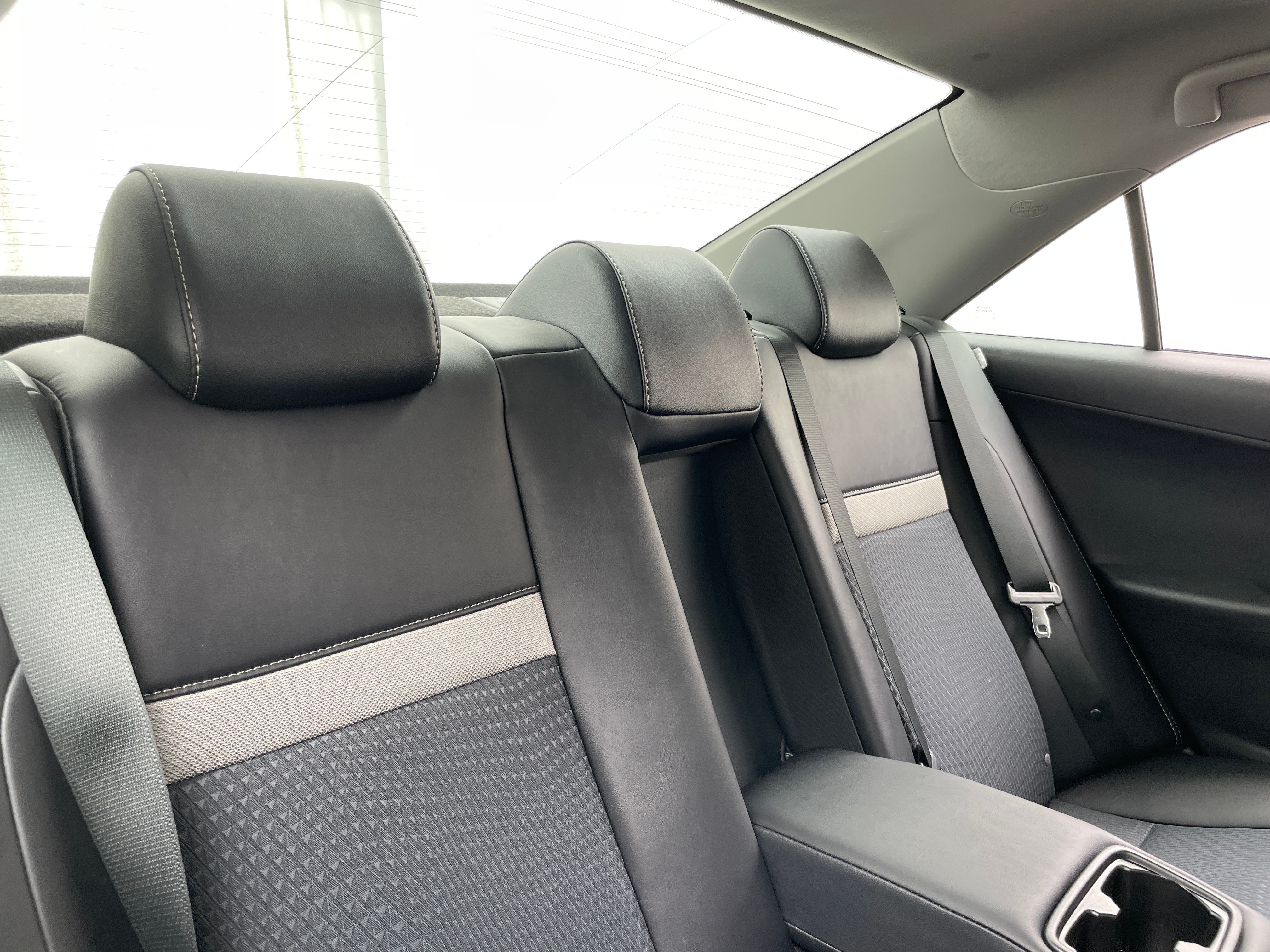 2012 Toyota Camry SE 6