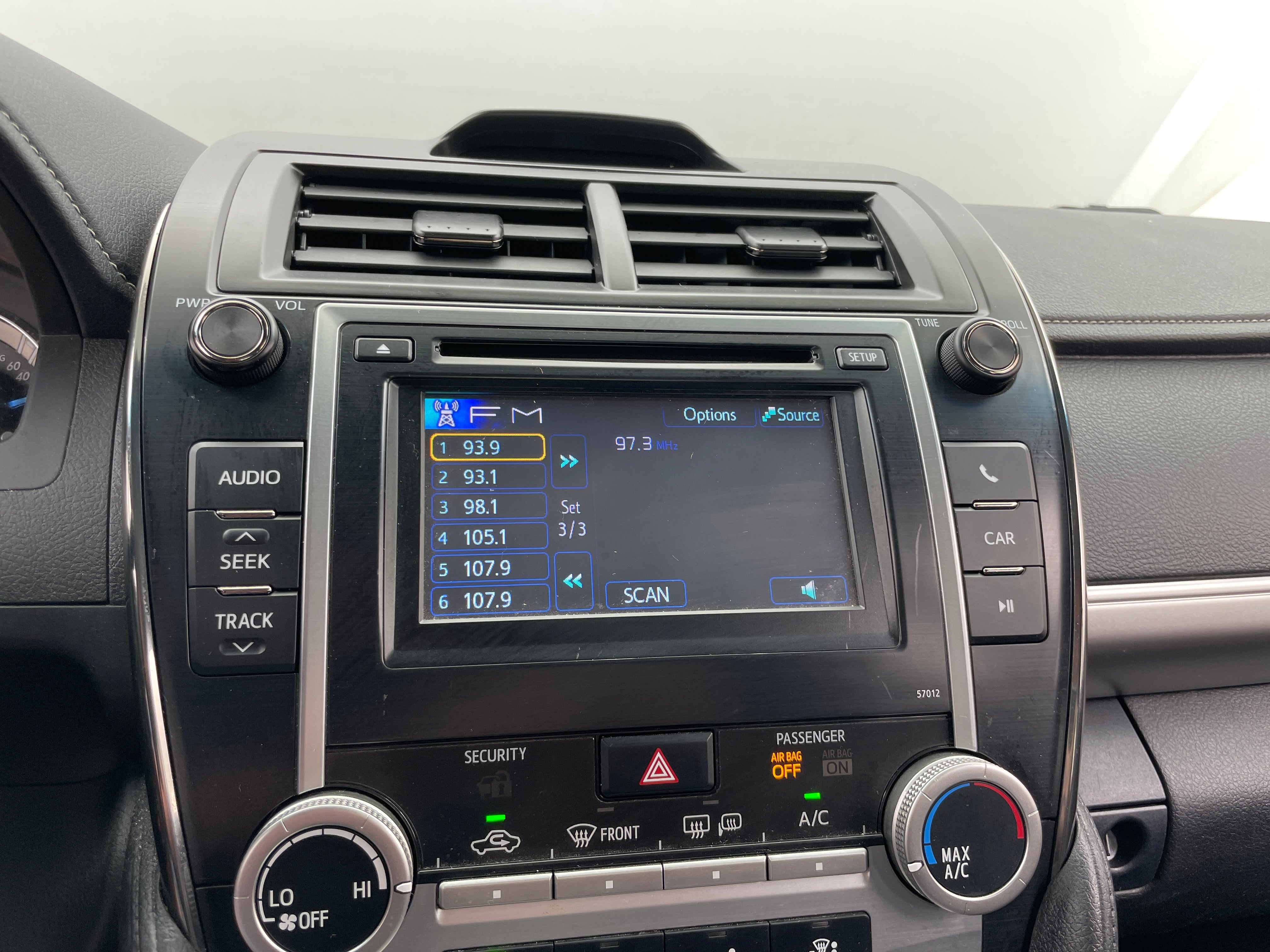 2012 Toyota Camry SE 4