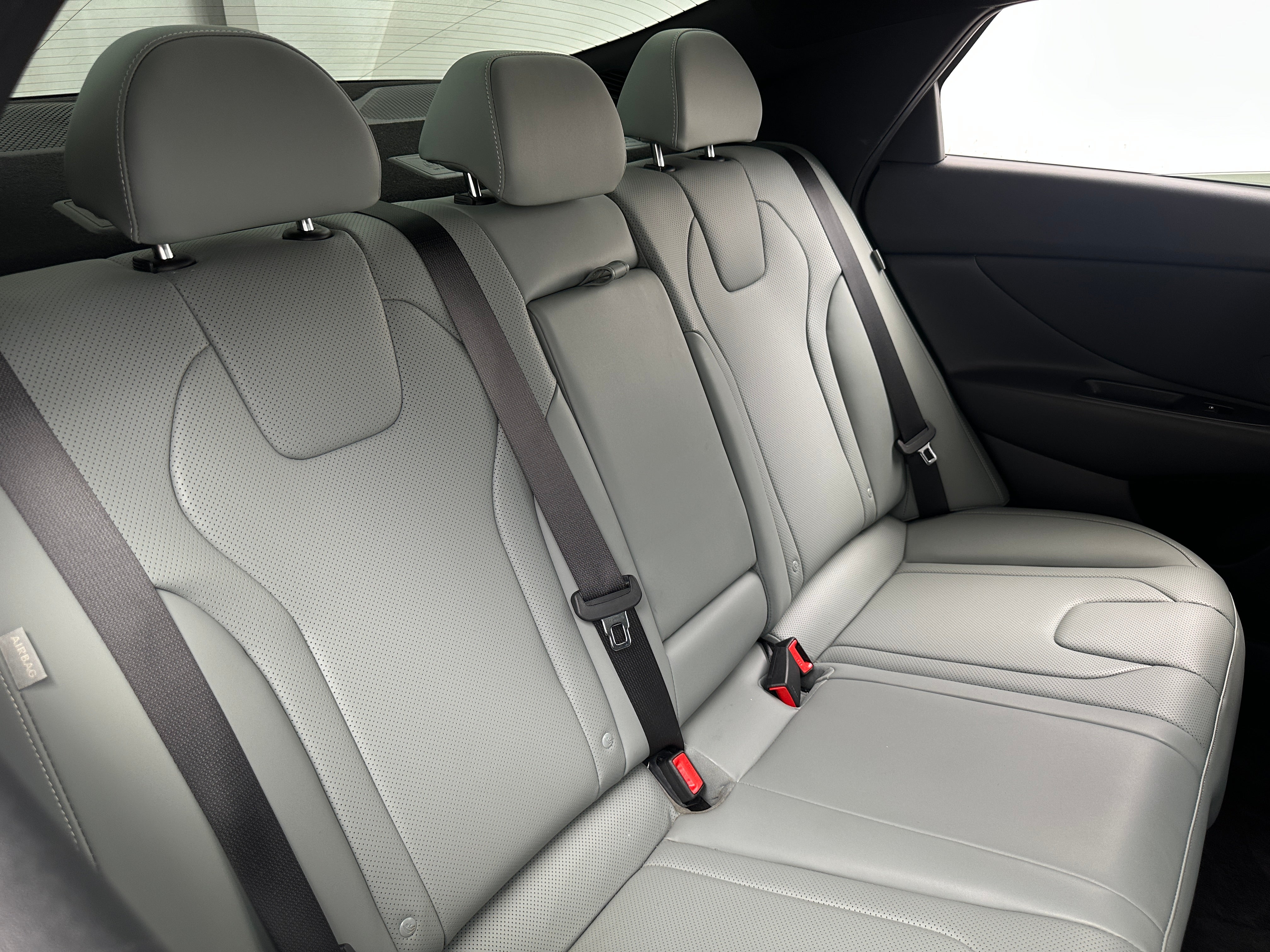 2024 Hyundai Elantra Limited Edition 5