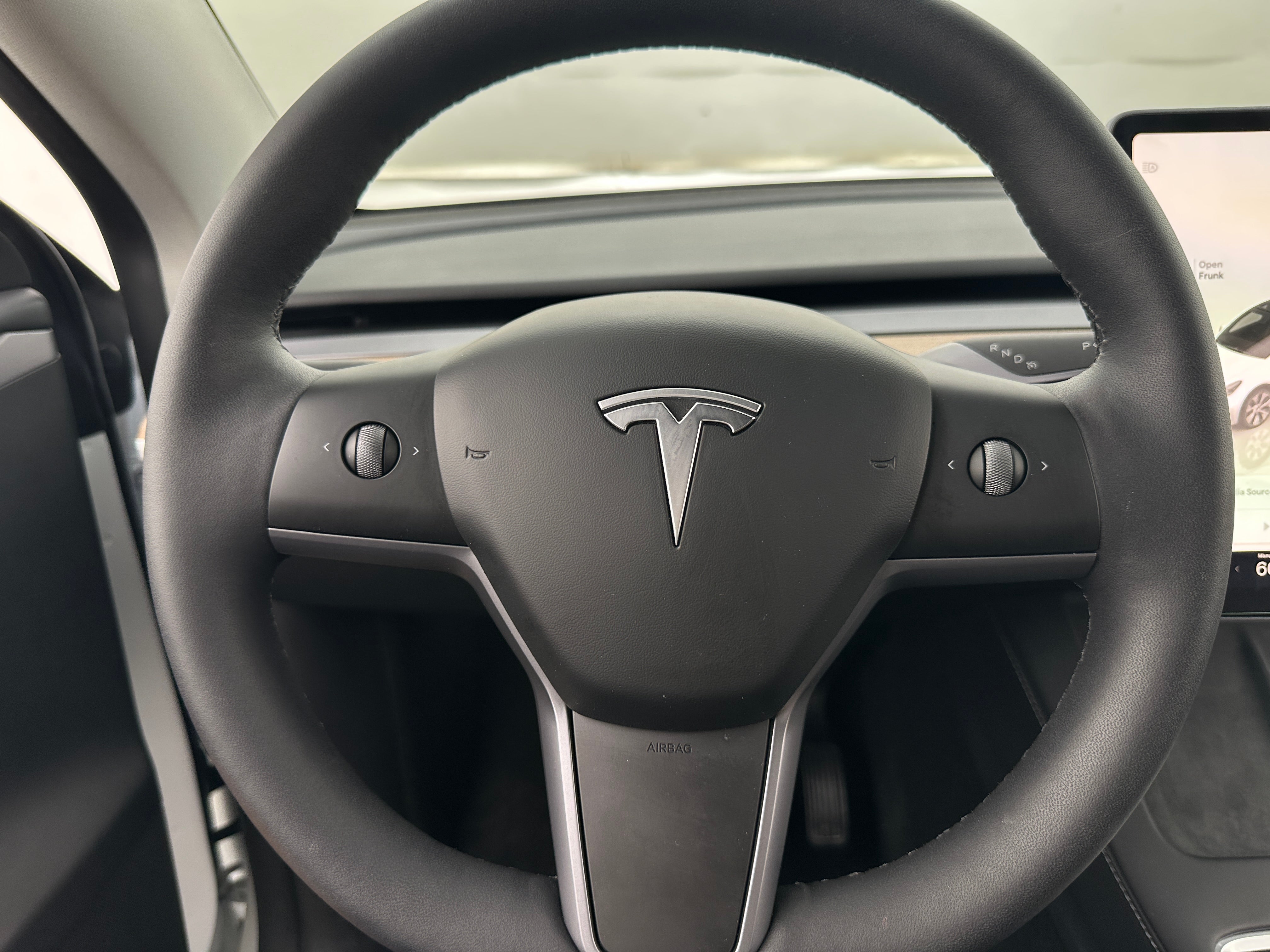 2024 Tesla Model Y Standard Range 4