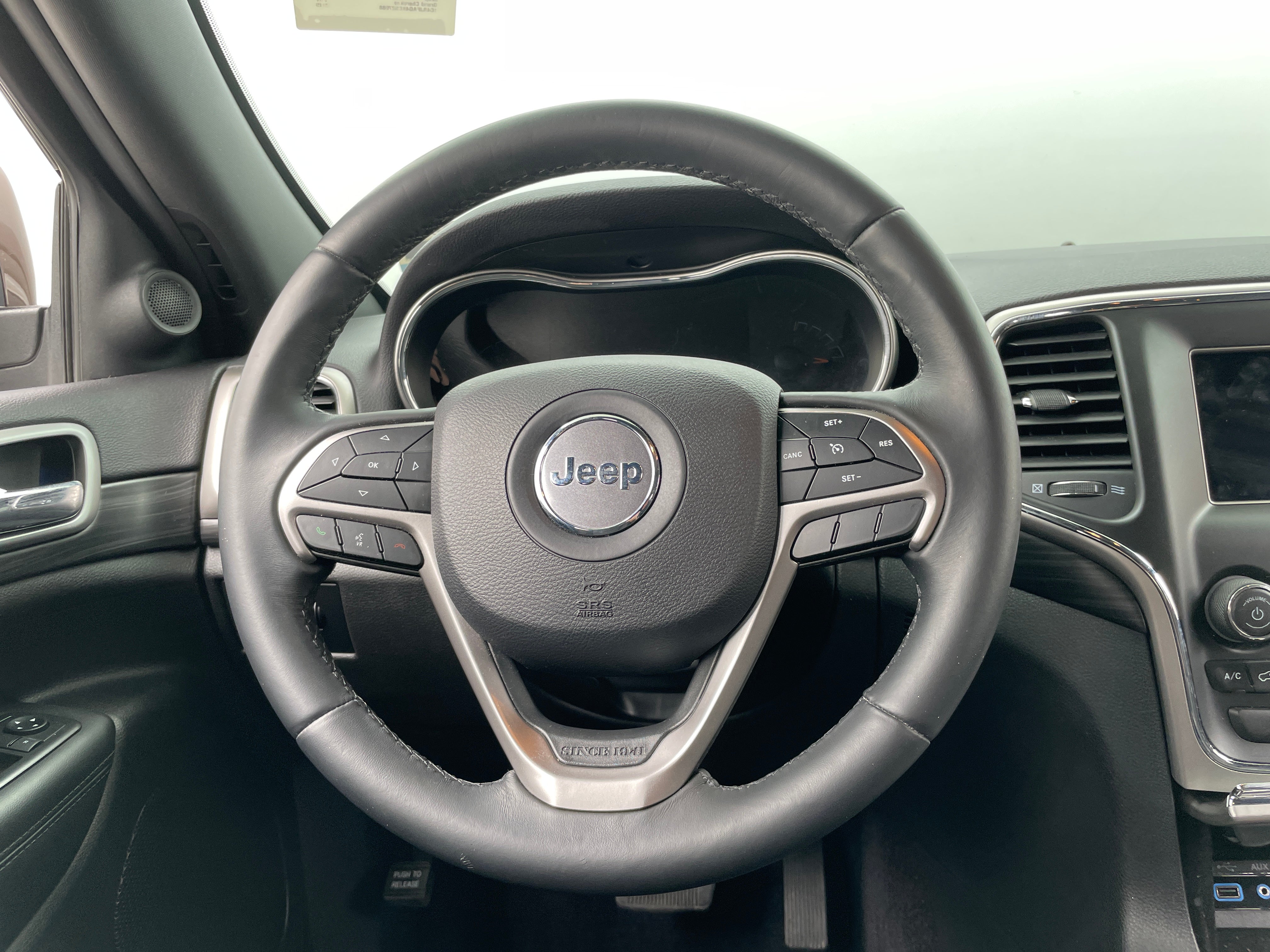 2019 Jeep Grand Cherokee Laredo 5